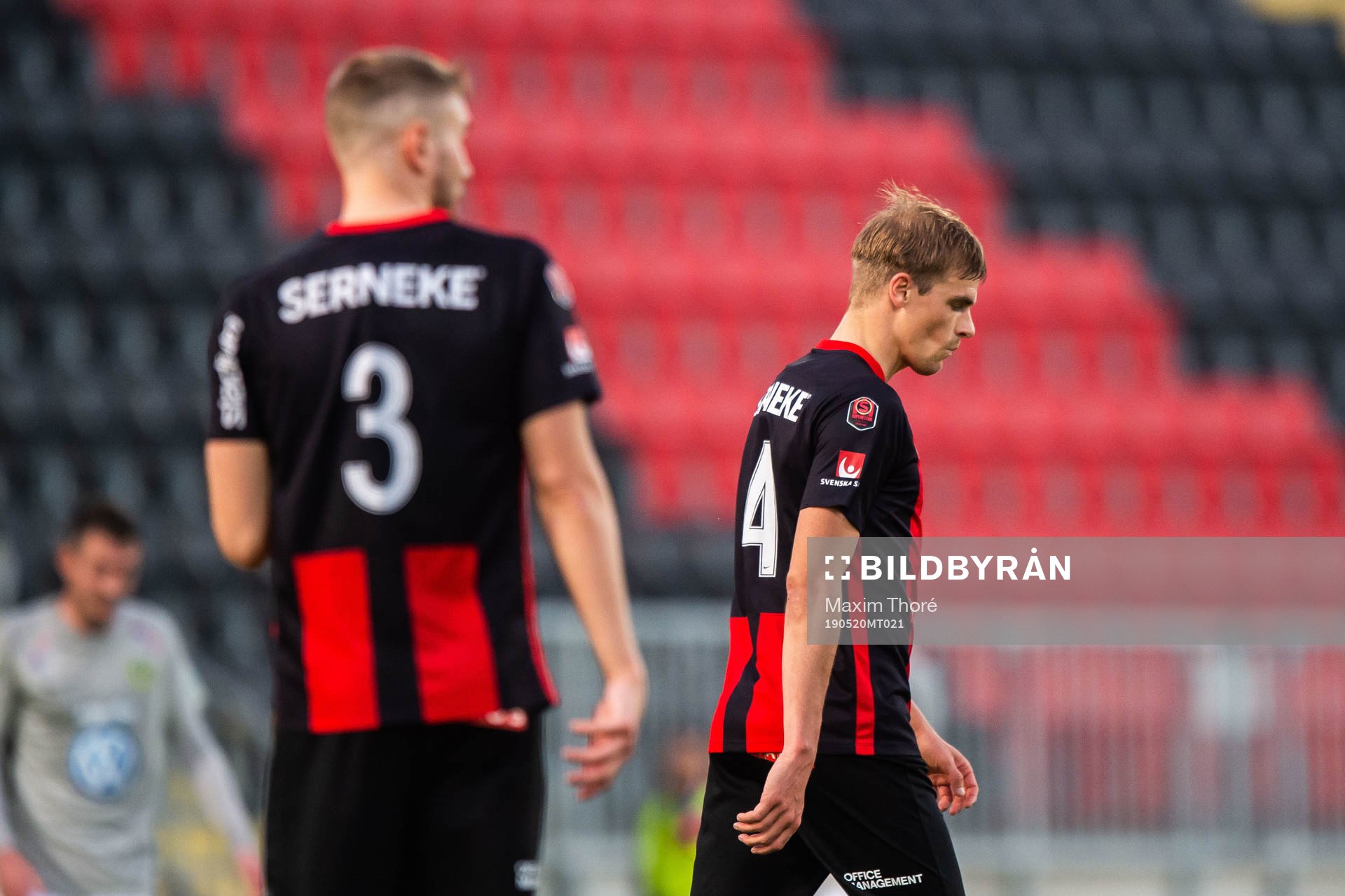 Brommapojkarnas Ali Suljic och Oscar Pehrsson deppar