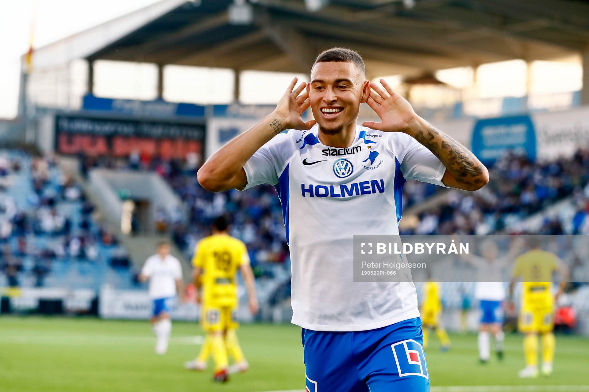 IFK NorrköpingsJordan Larsson jublar