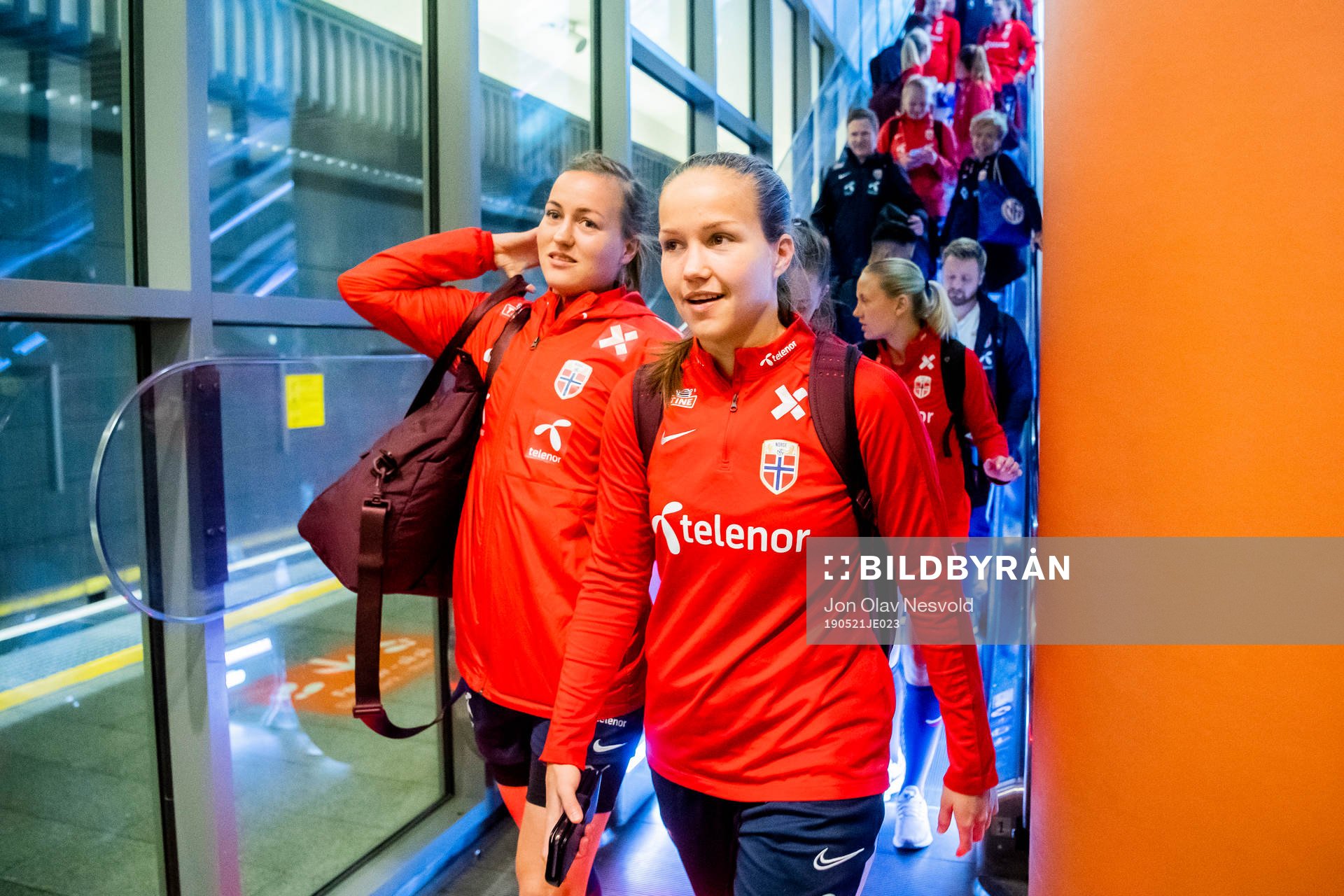 Kristine Minde and Guro Reiten of Norway