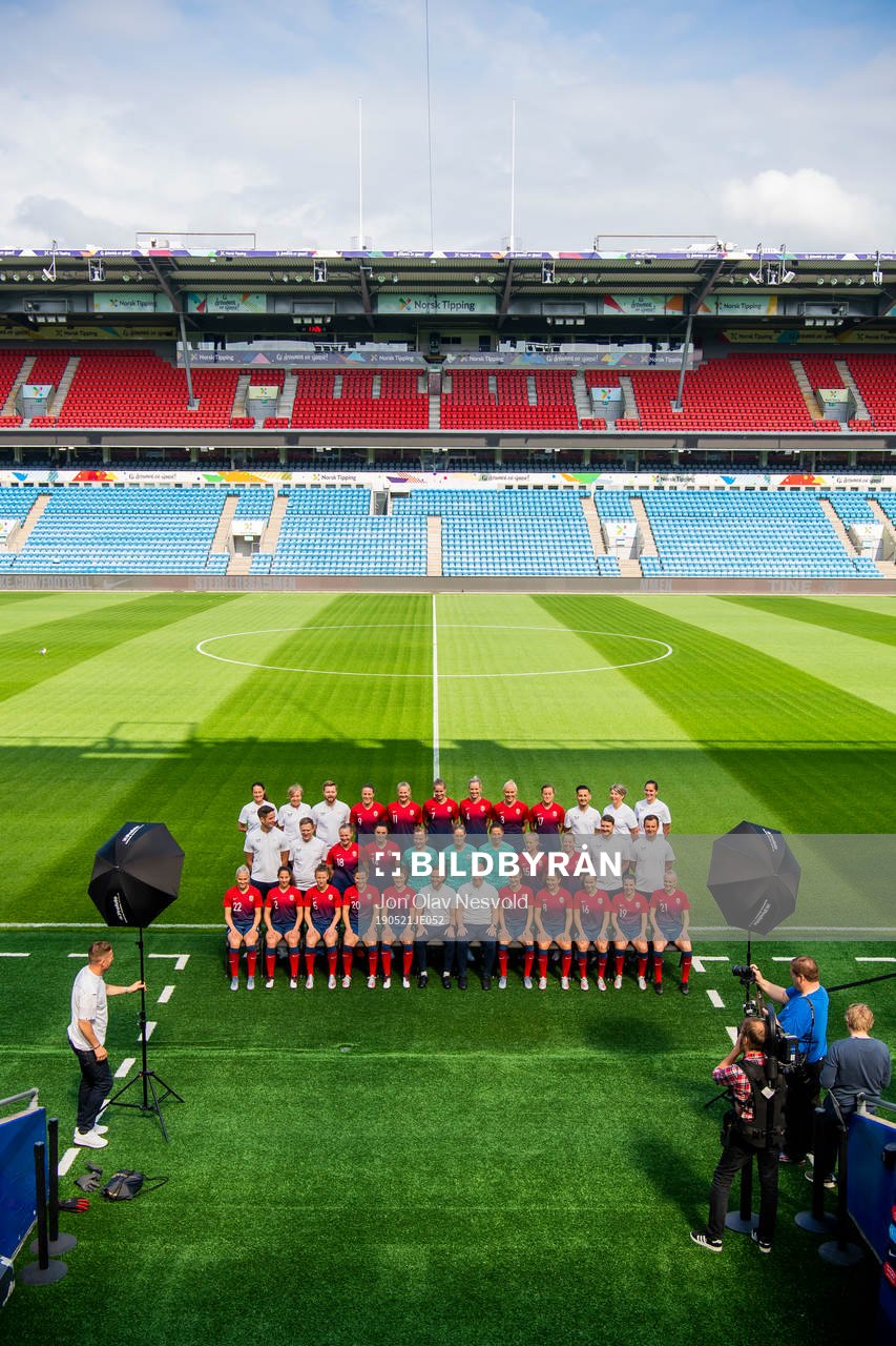 Players and coaching staff of the Norwegian national