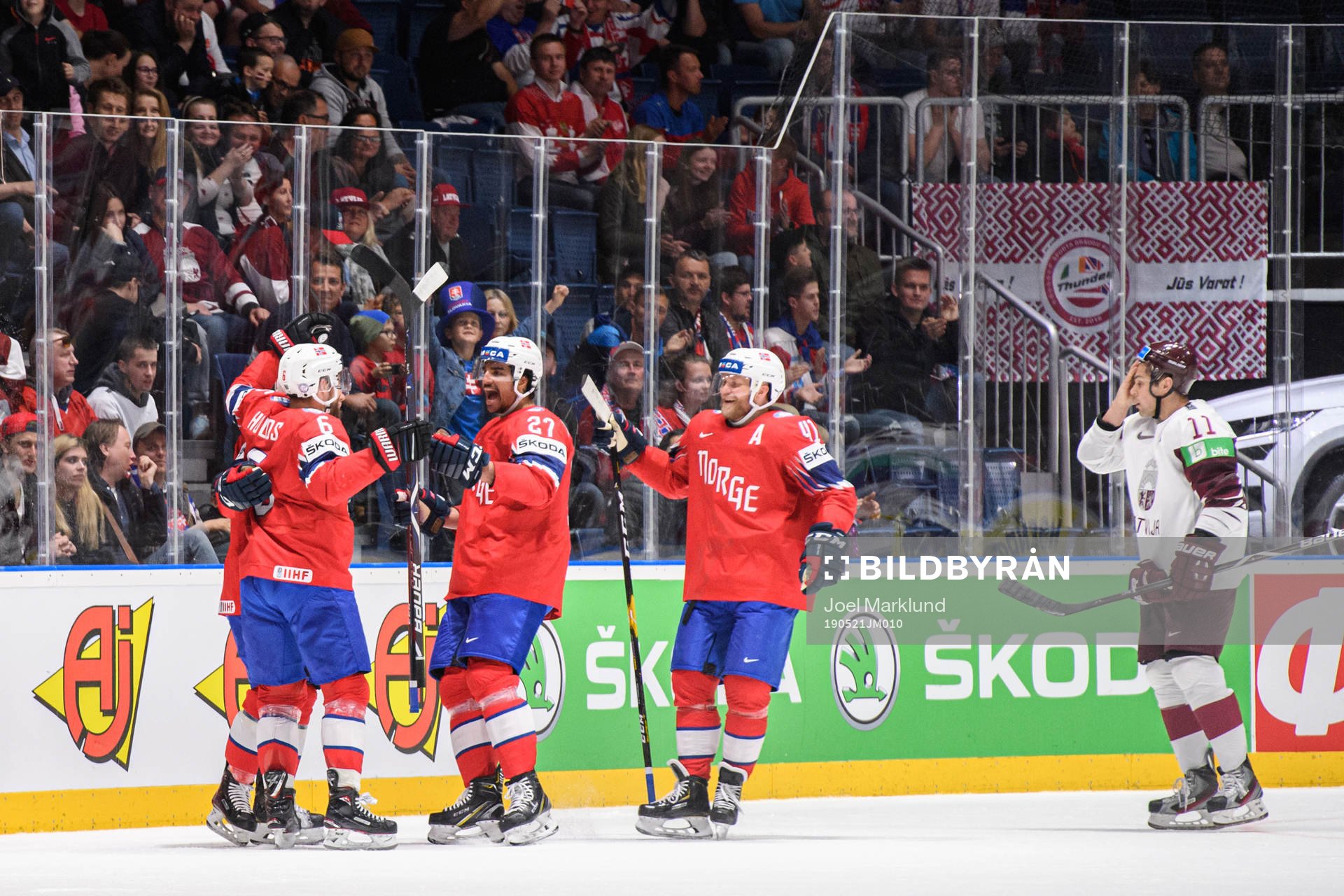 Tobias Lindström celebrate with Jonas Holøs, Andreas