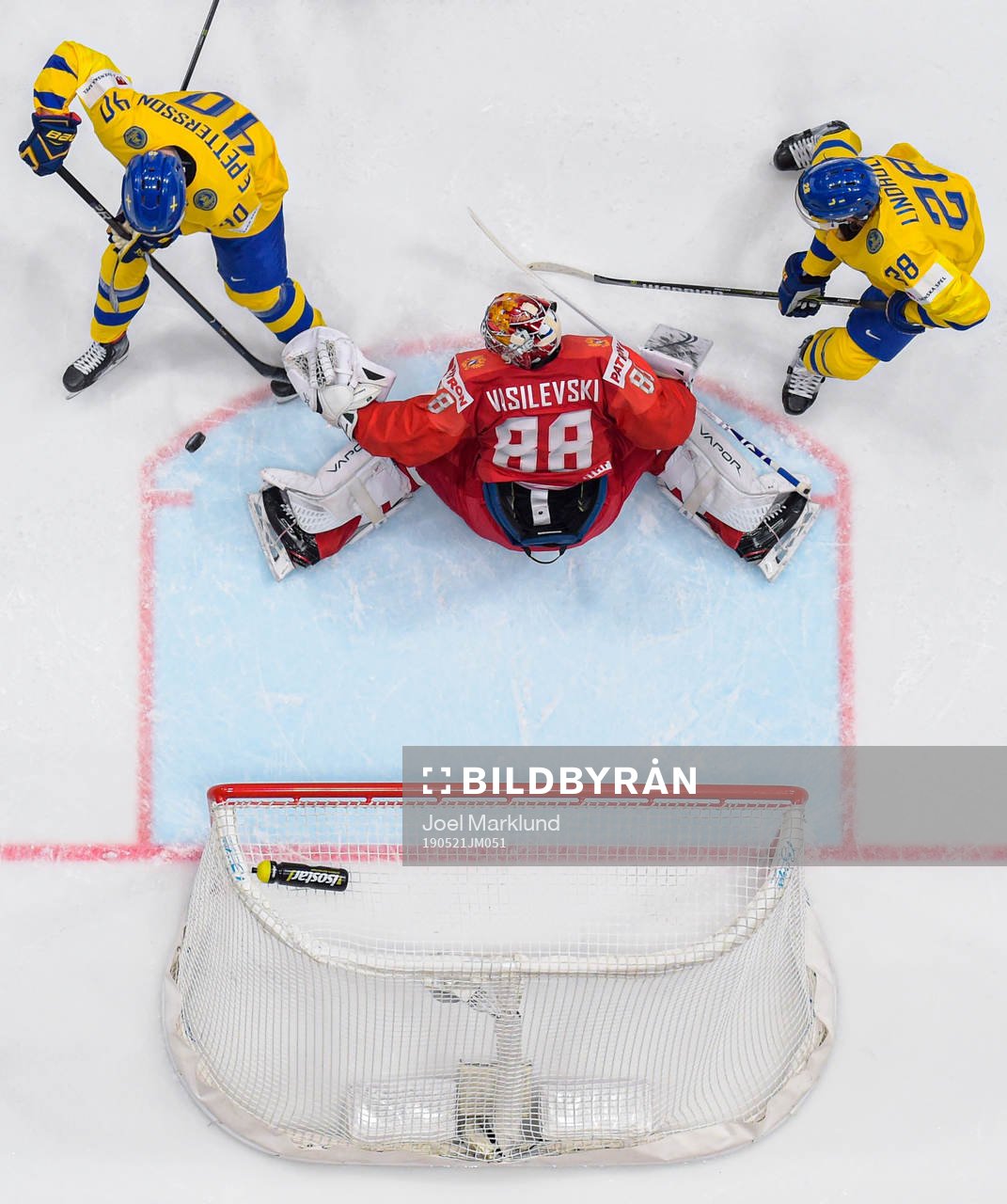 Elias Pettersson and Elias Lindholm of Sweden against