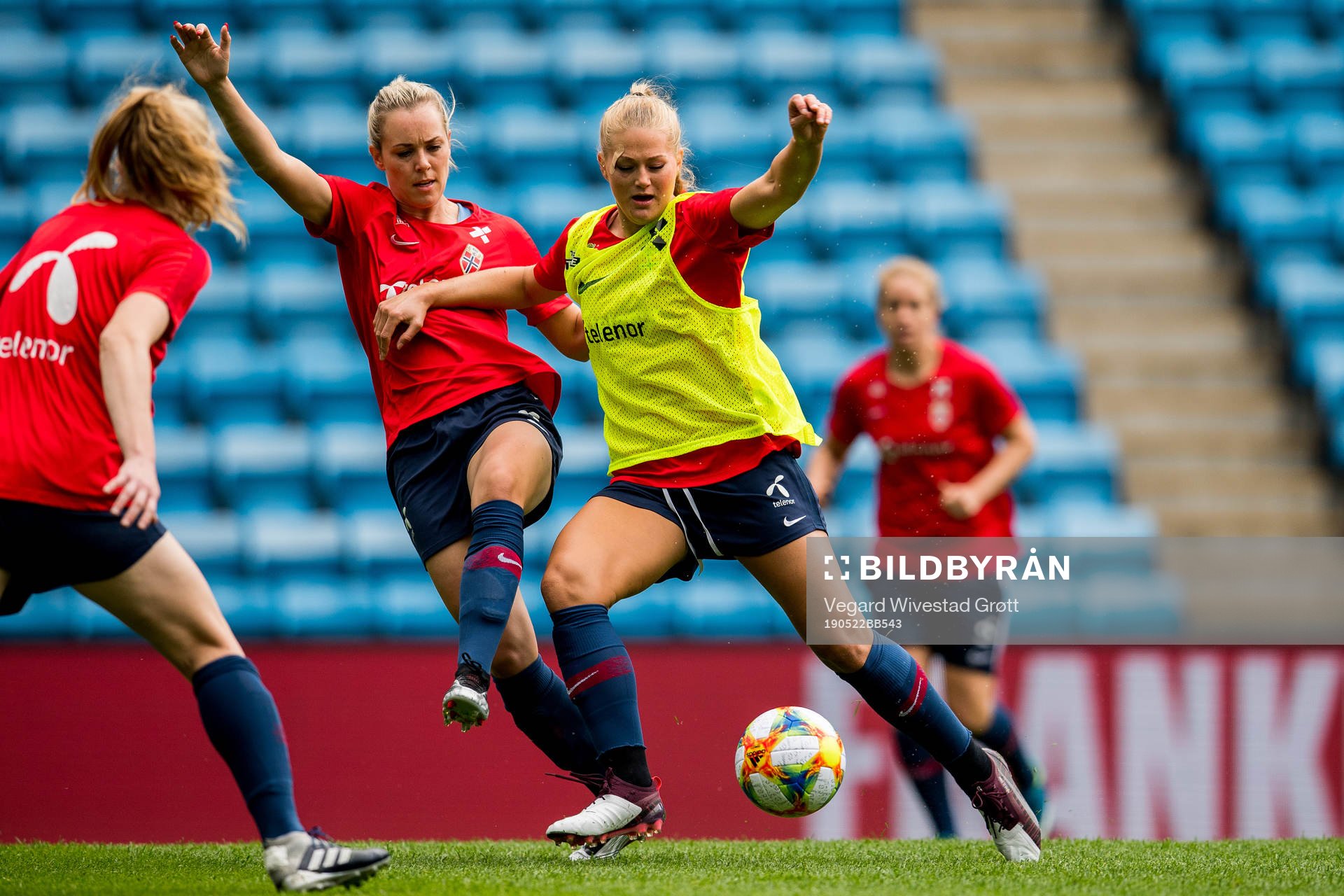 Stine Hovland and Lisa-Marie Karlseng Utland of Norway