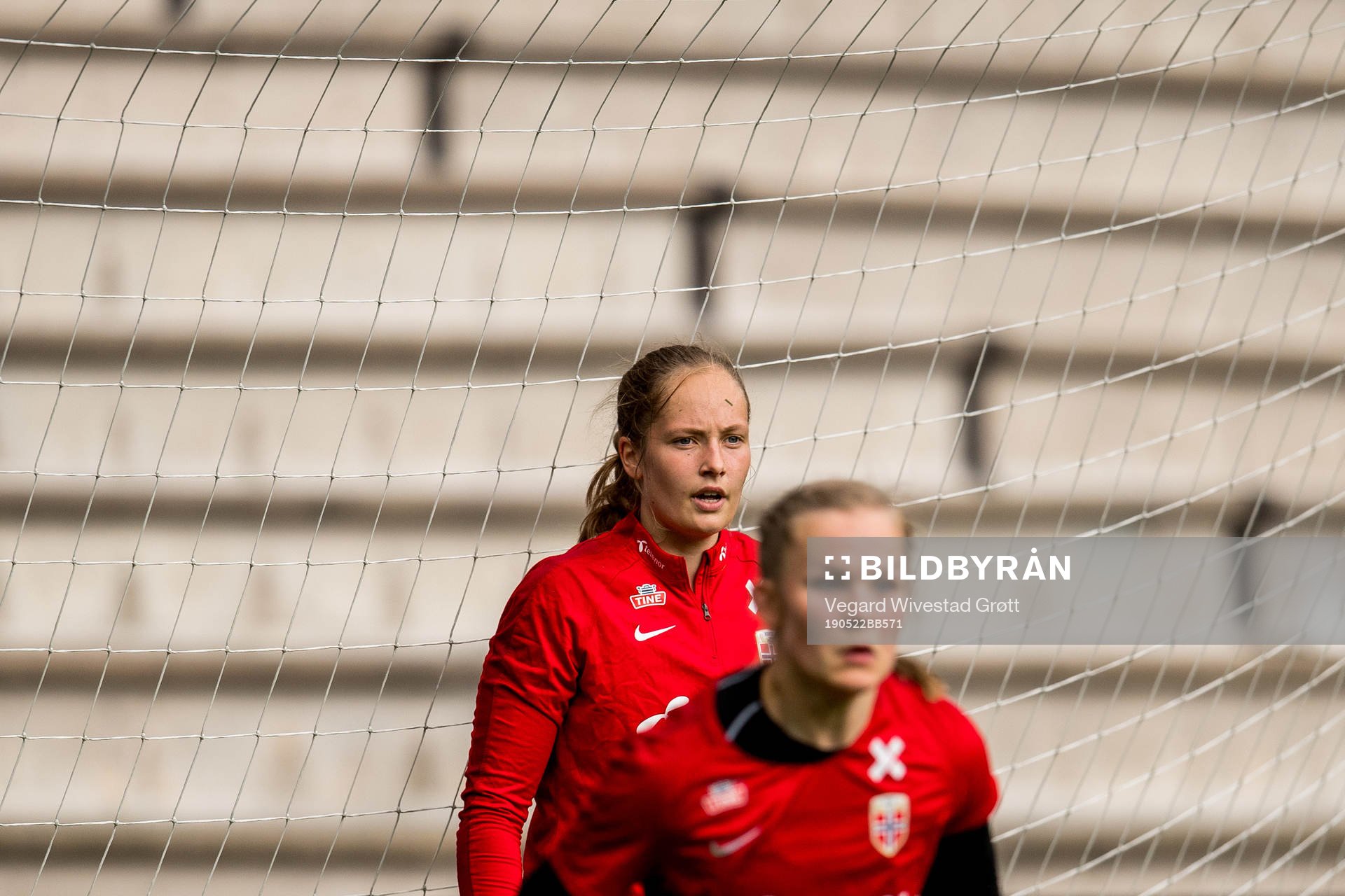 Goalkeeper Aurora Mikalsen and Oda Maria Hove Bogstad of