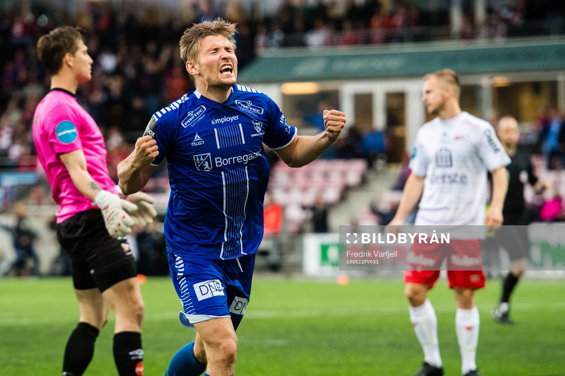 Steffen Lie Skålevik celebrates