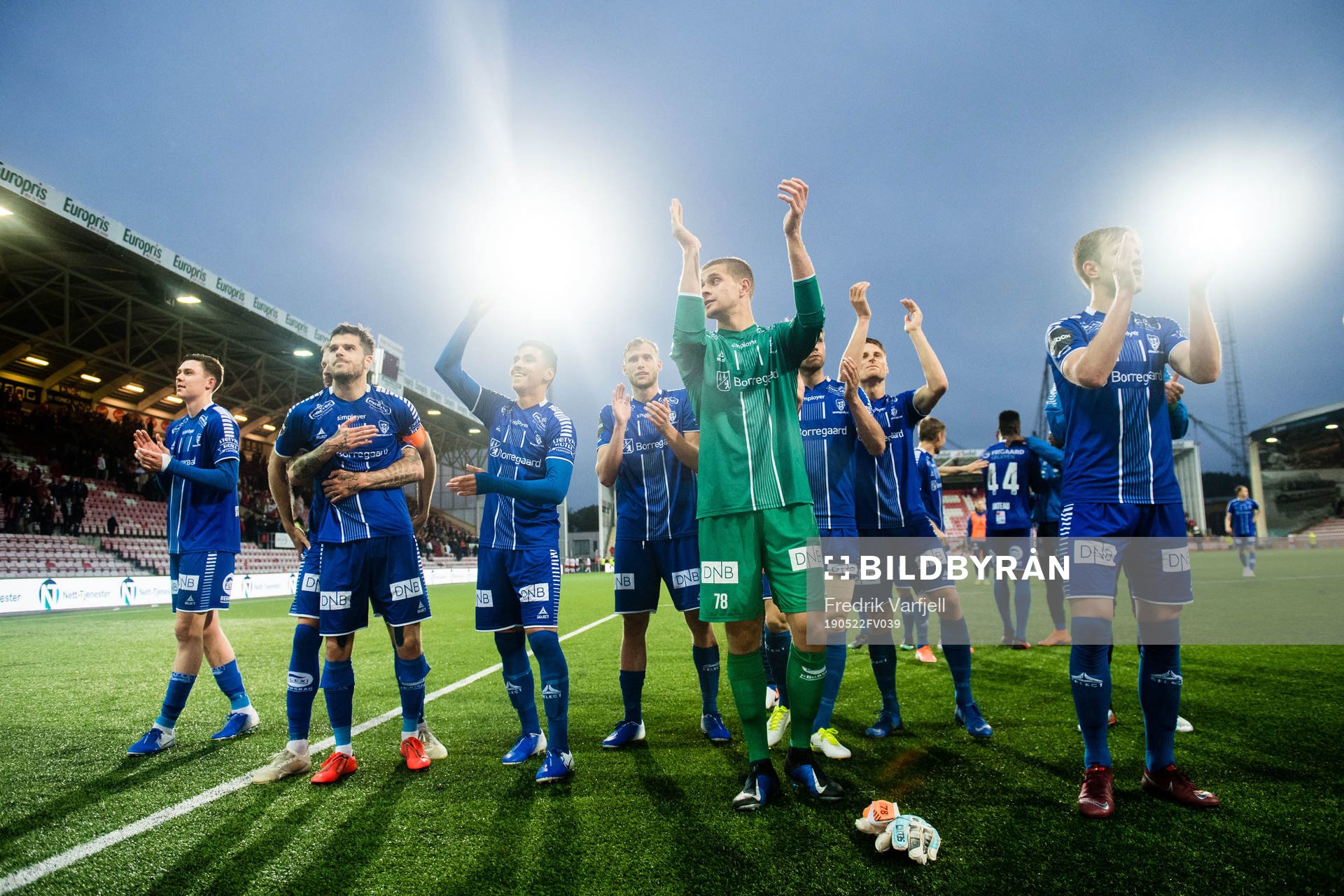 Players of Sarpsborg 08 celebrates