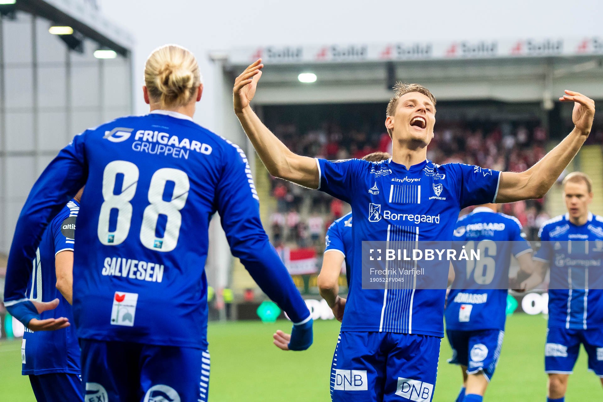 Kristoffer Zachariassen of Sarpsborg 08 celebrates the 0-1