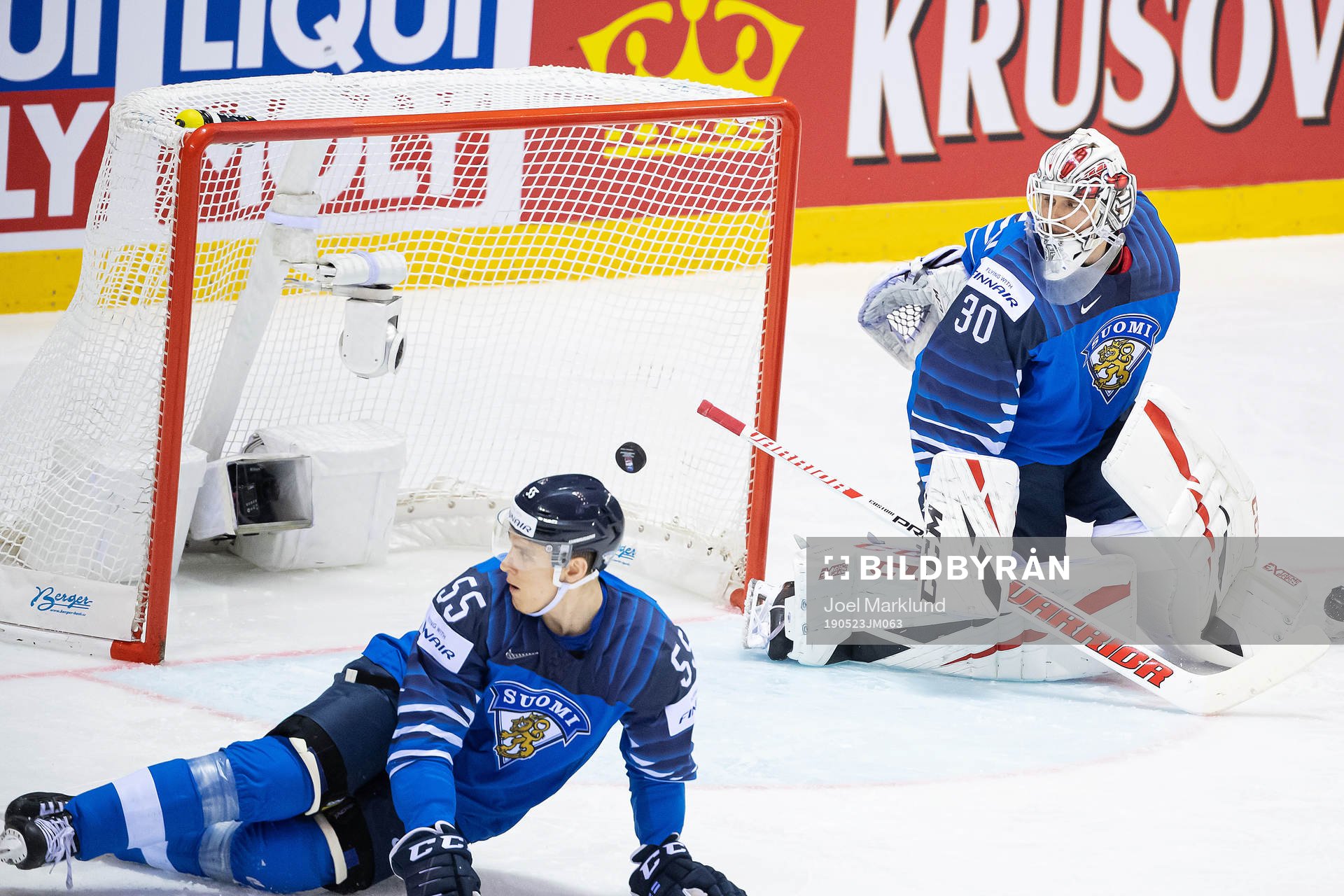 John Klingberg of Sweden scores 1-1 behind goaltender Kevin