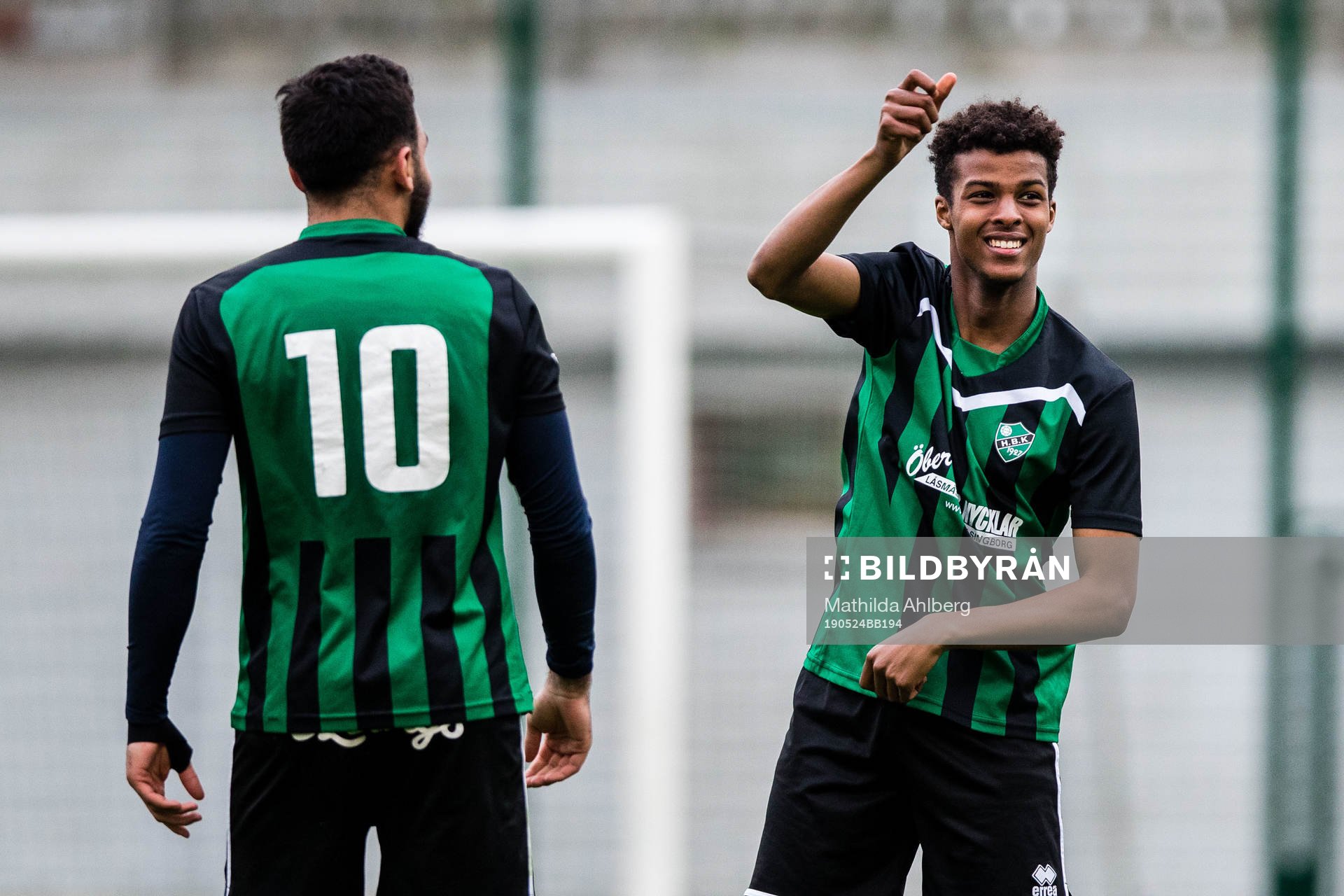 Högaborgs Hassan Maatouk jublar efter 3-0 under fotbollsmatchen i division 3 Sydvästra Götaland mellan Högaborg och Råå den 24 maj 2019 i Helsingborg .