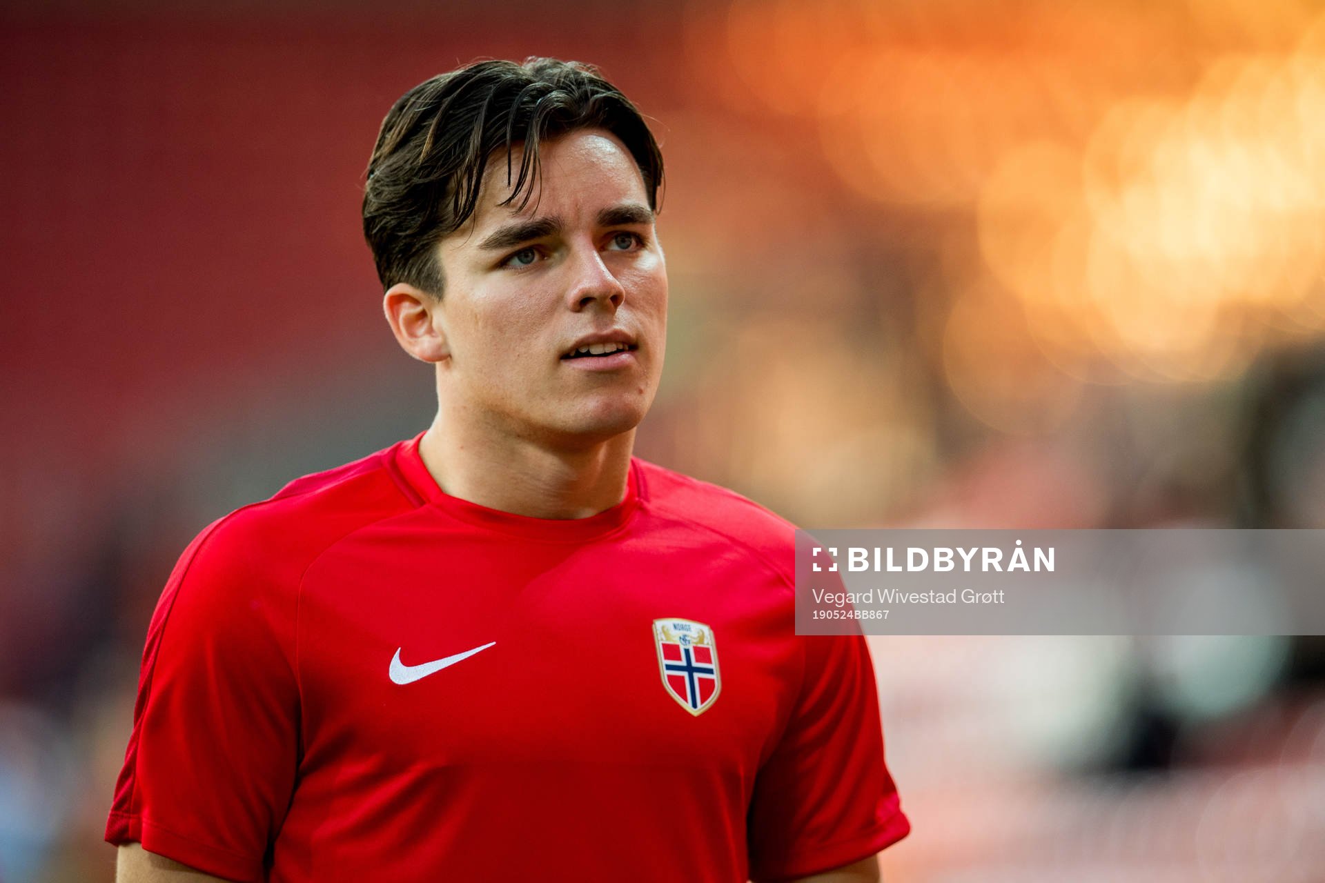 Hugo Vegard Vetlesen of Norway warms up