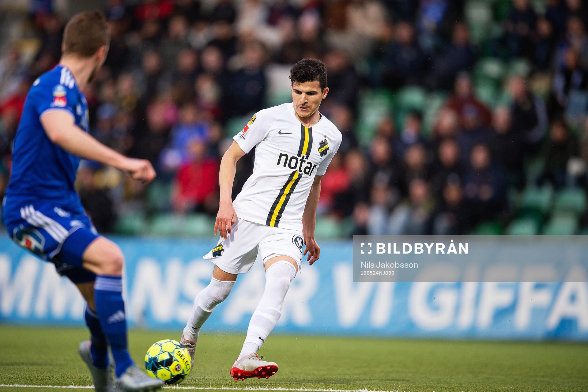 s Tarik Elyounoussi