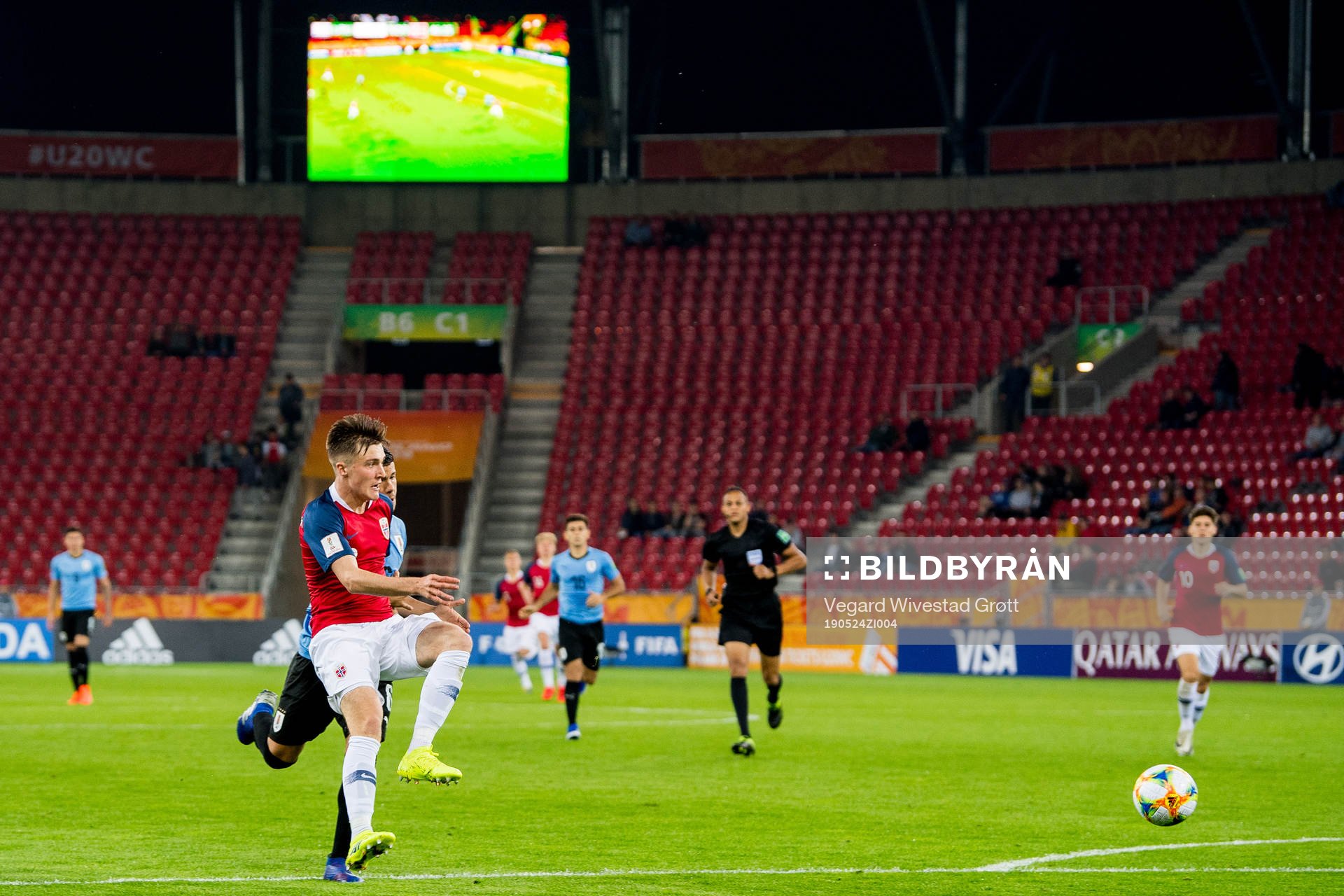 Christian Dahle Borchgrevink of Norway scores 2-1