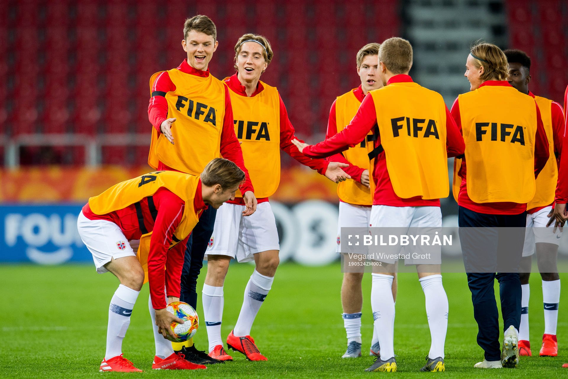 Goalkeeper Erik Johannes Arnebrott and Kristian Thorstvedt of Norway at half-time during the FIFA U-20 World Cup football match between Uruguay and Norway on May 24, 2019 in Lodz.