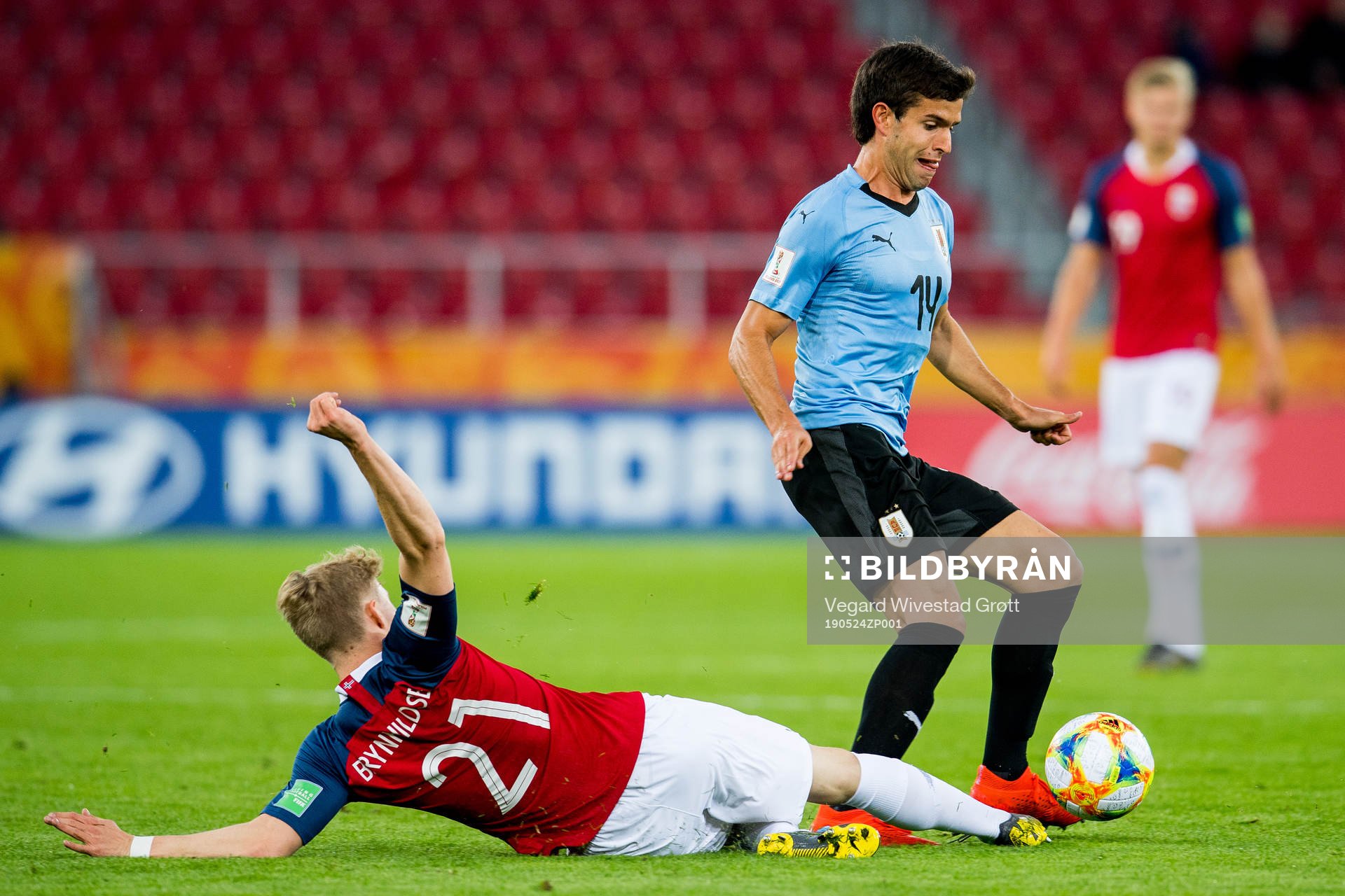 Ola Brynhildsen of Norway and Francisco Ginella of Uruguay