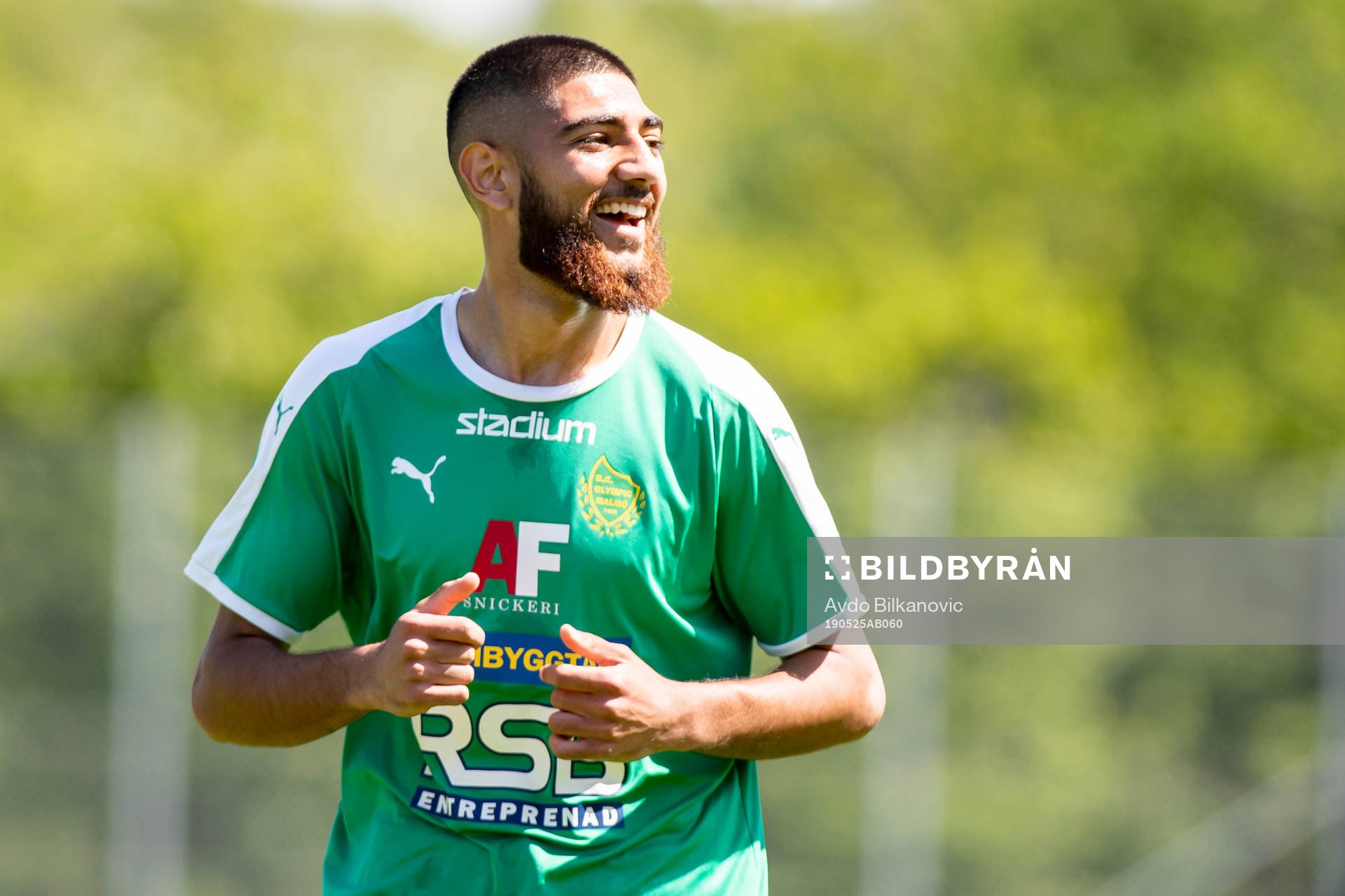 Olympics Rassa Rahmani under fotbollsmatchen i Division 2 Västra Götaland Olympic och Prespa Birlik den 25 Maj 2019 i Malmö.