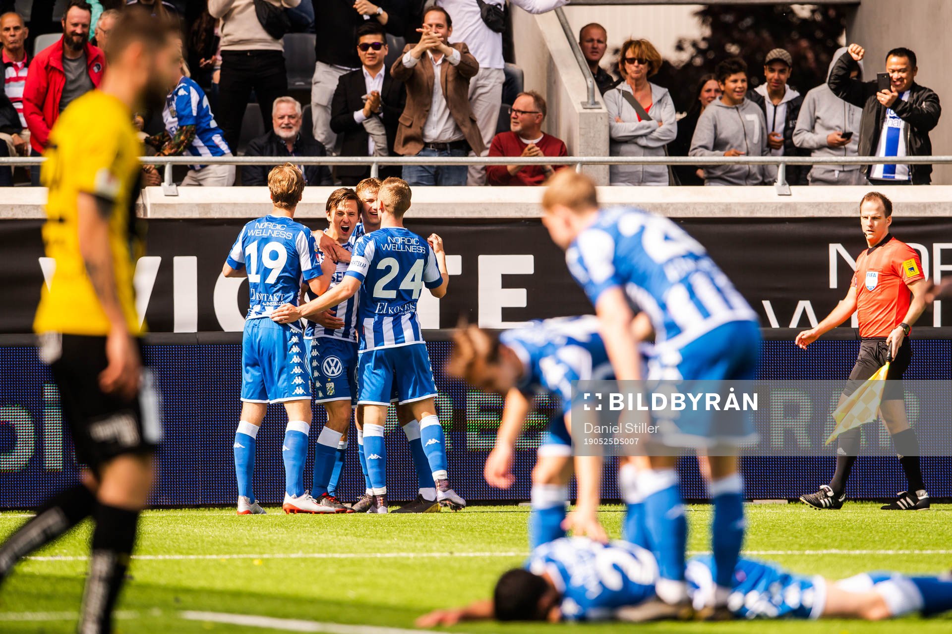 IFK Göteborgs Lasse Vibe jublar med lagkamrater