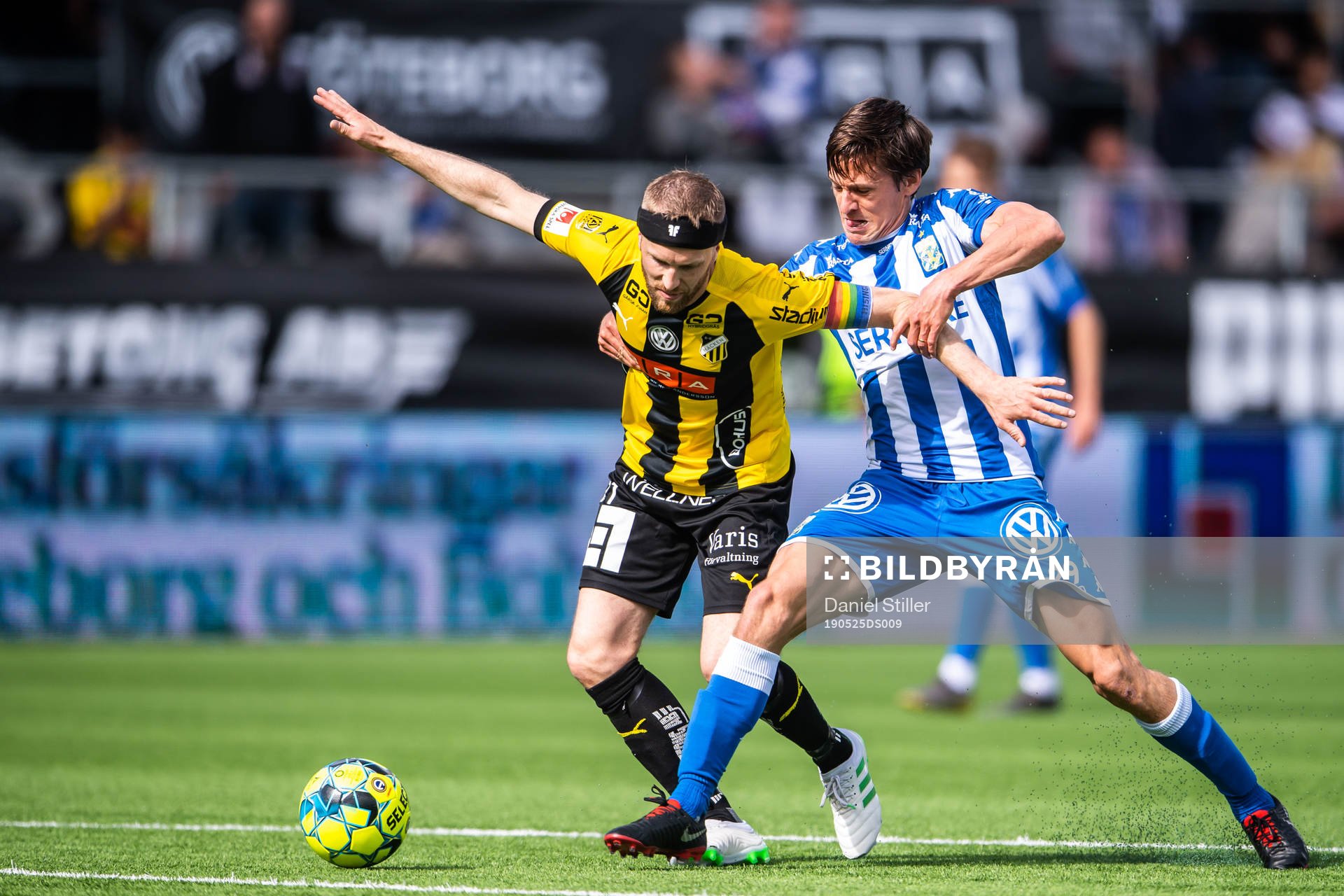 Häckens Rasmus Lindgren och IFK Göteborgs Lasse Vibe