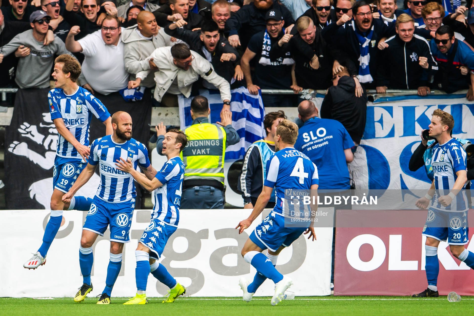IFK Göteborgs Robin Söder jublar med lagkamrater