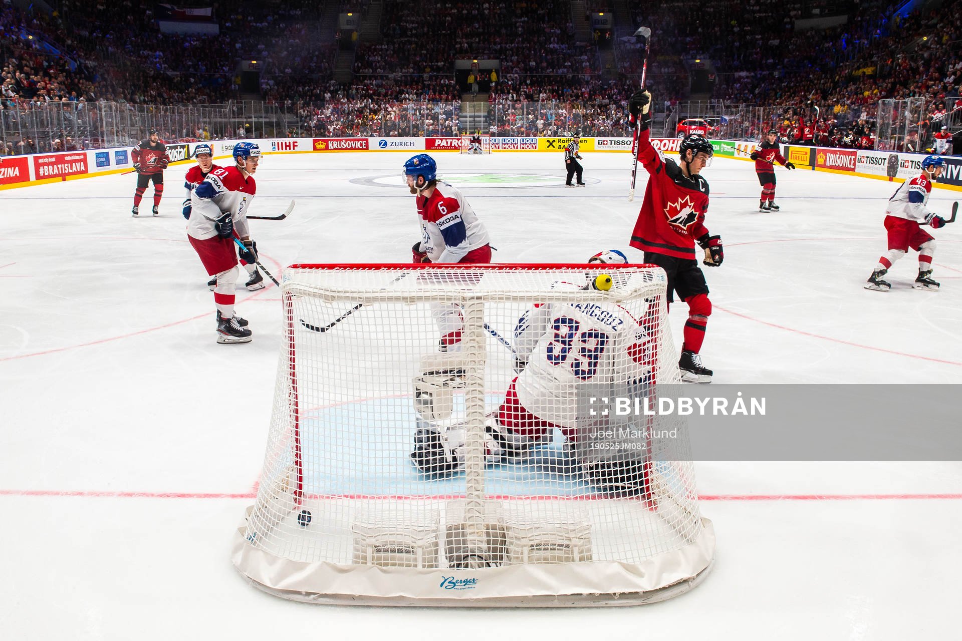 Kyle Turris of Canada celebrates