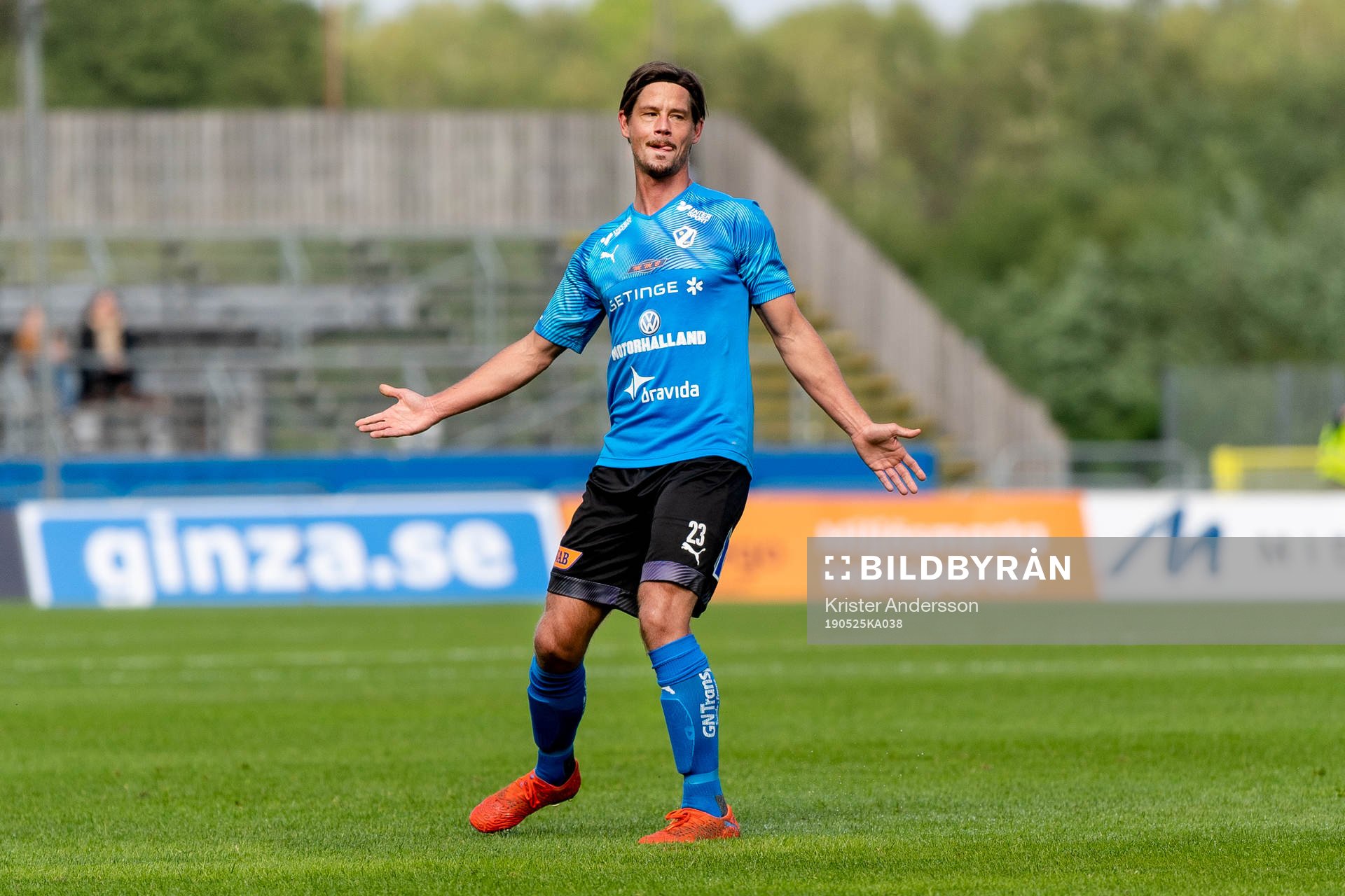Halmstads Dusan Djuric jublar