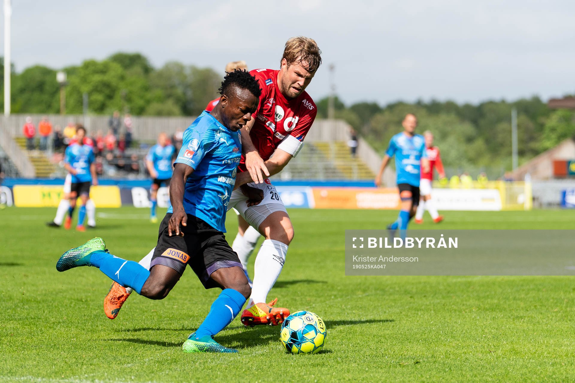 Halmstads Thomas Boakye och Degerfors Christoffer Wiktorsson