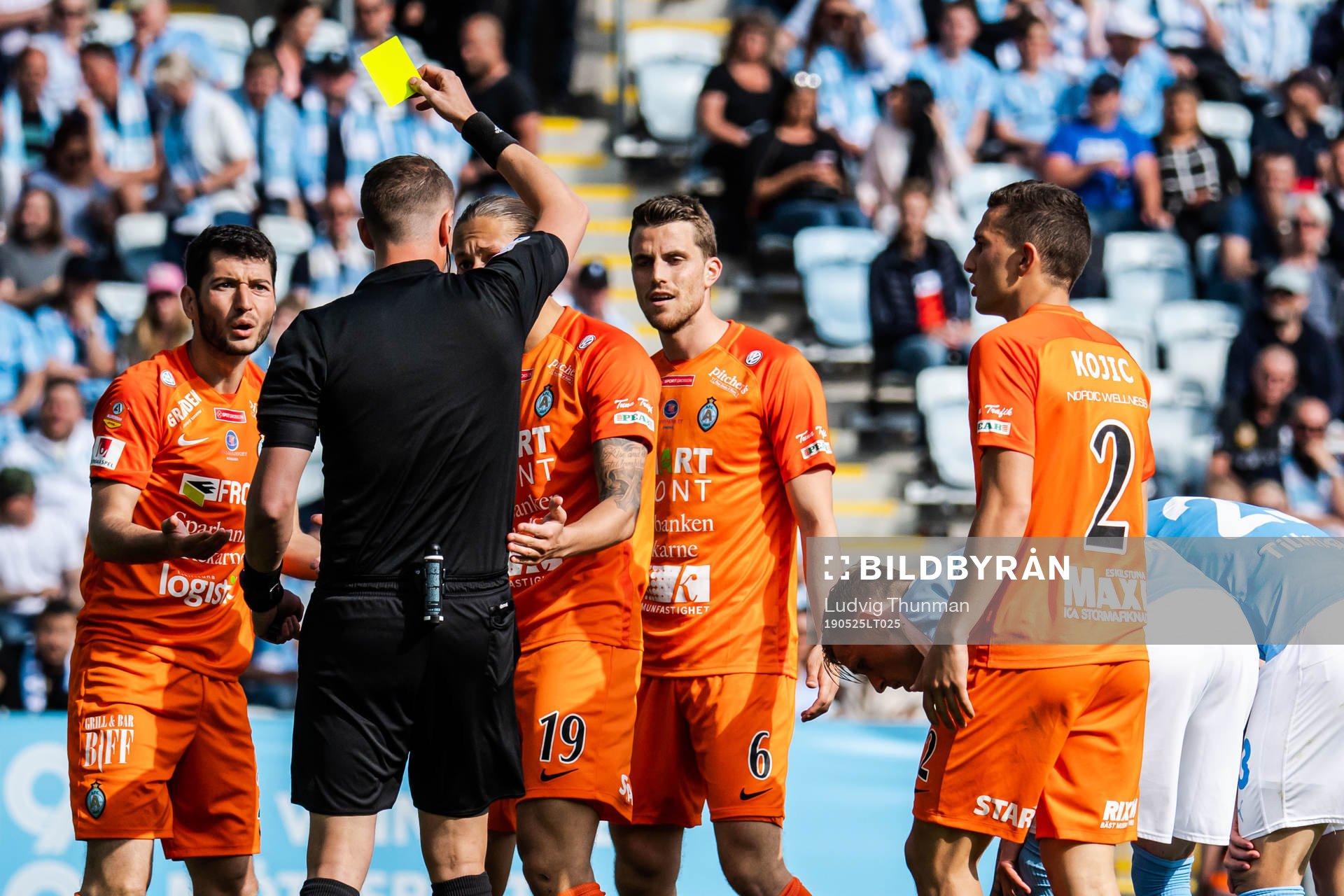 AFC Eskilstunas Anel Rashkaj tilldelas en varning