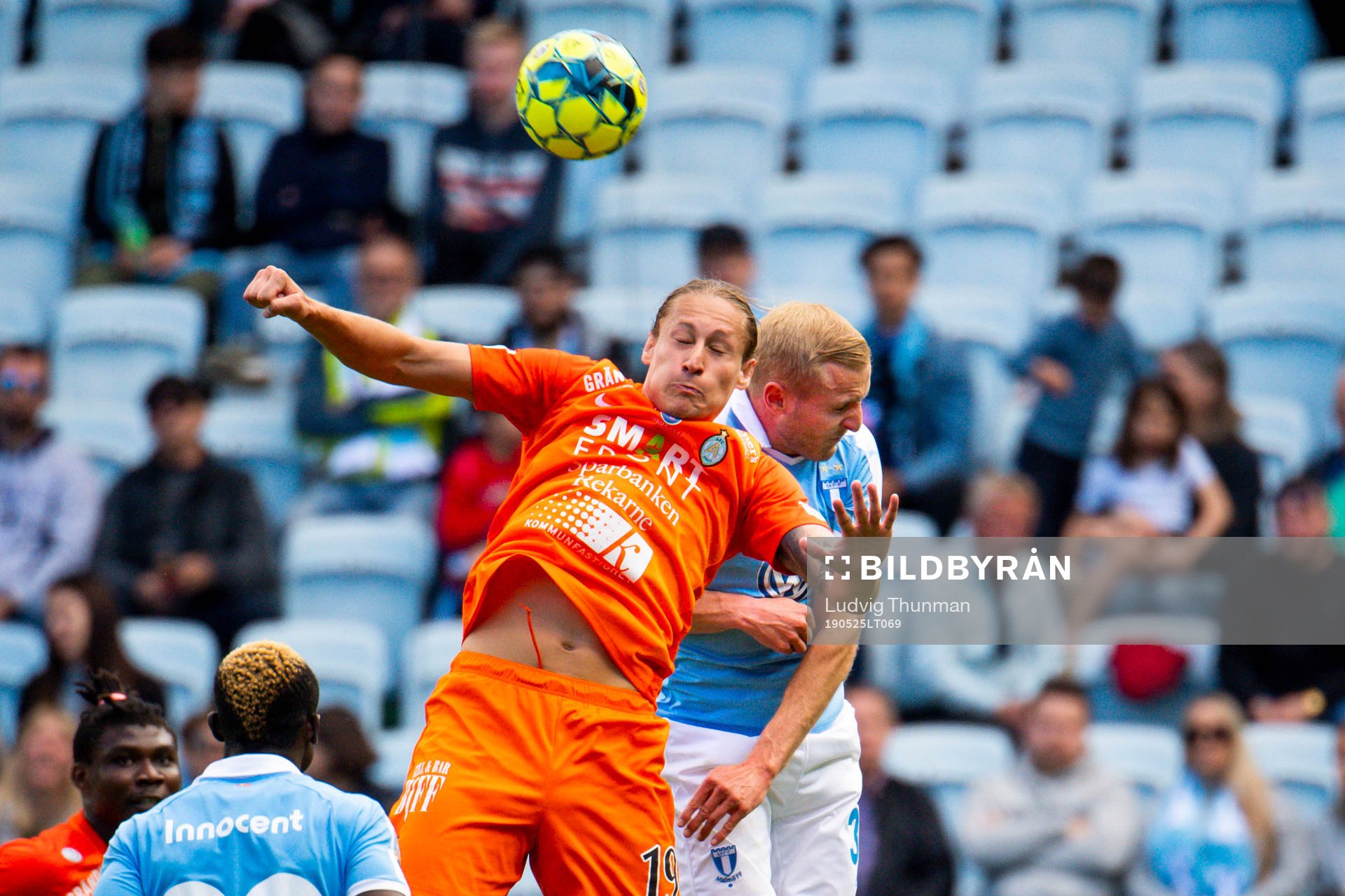 AFC Eskilstunas Felix Michel Melki och Malmö FFs Franz