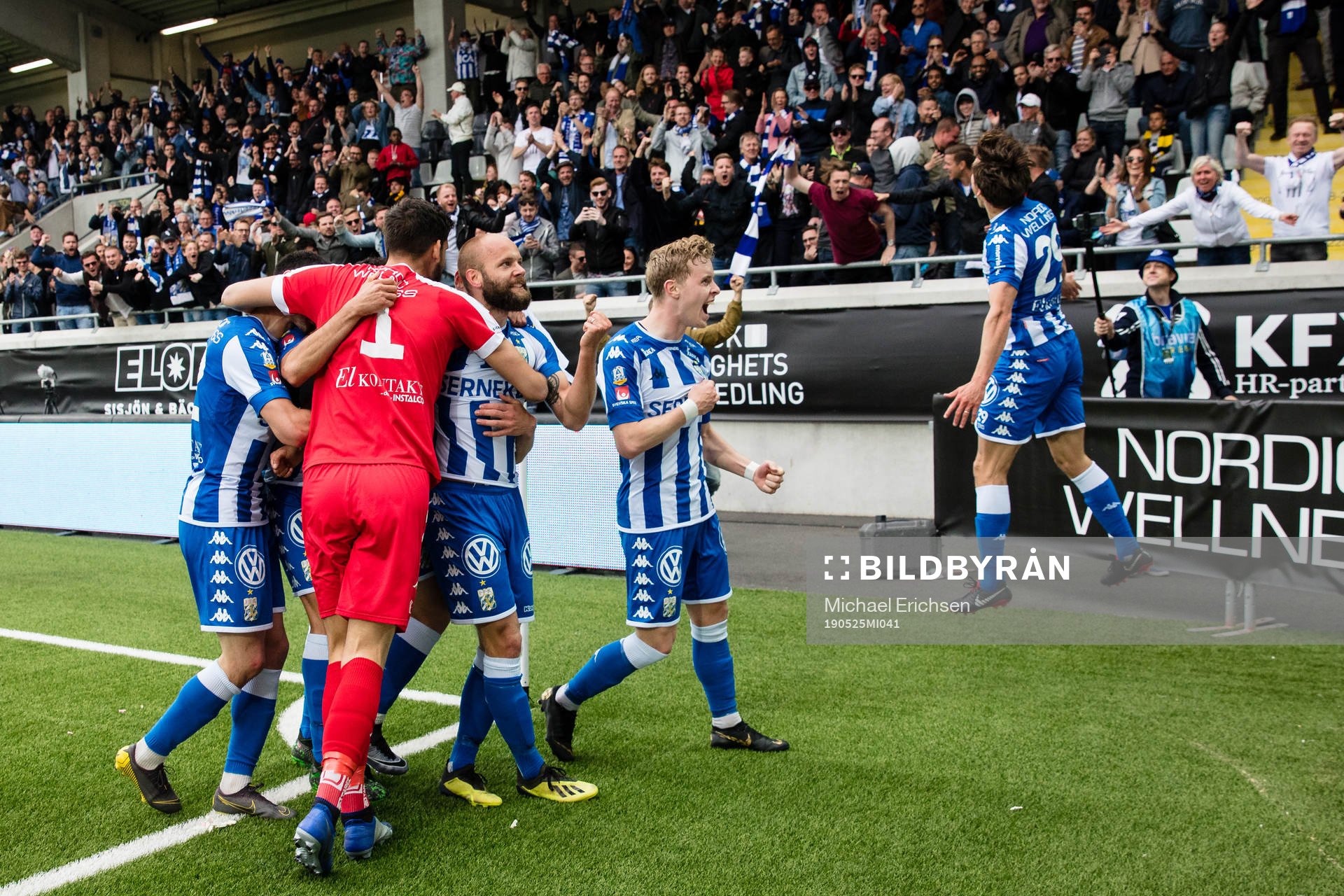 IFK Göteborgs Robin Söder jublar med lagkamrater