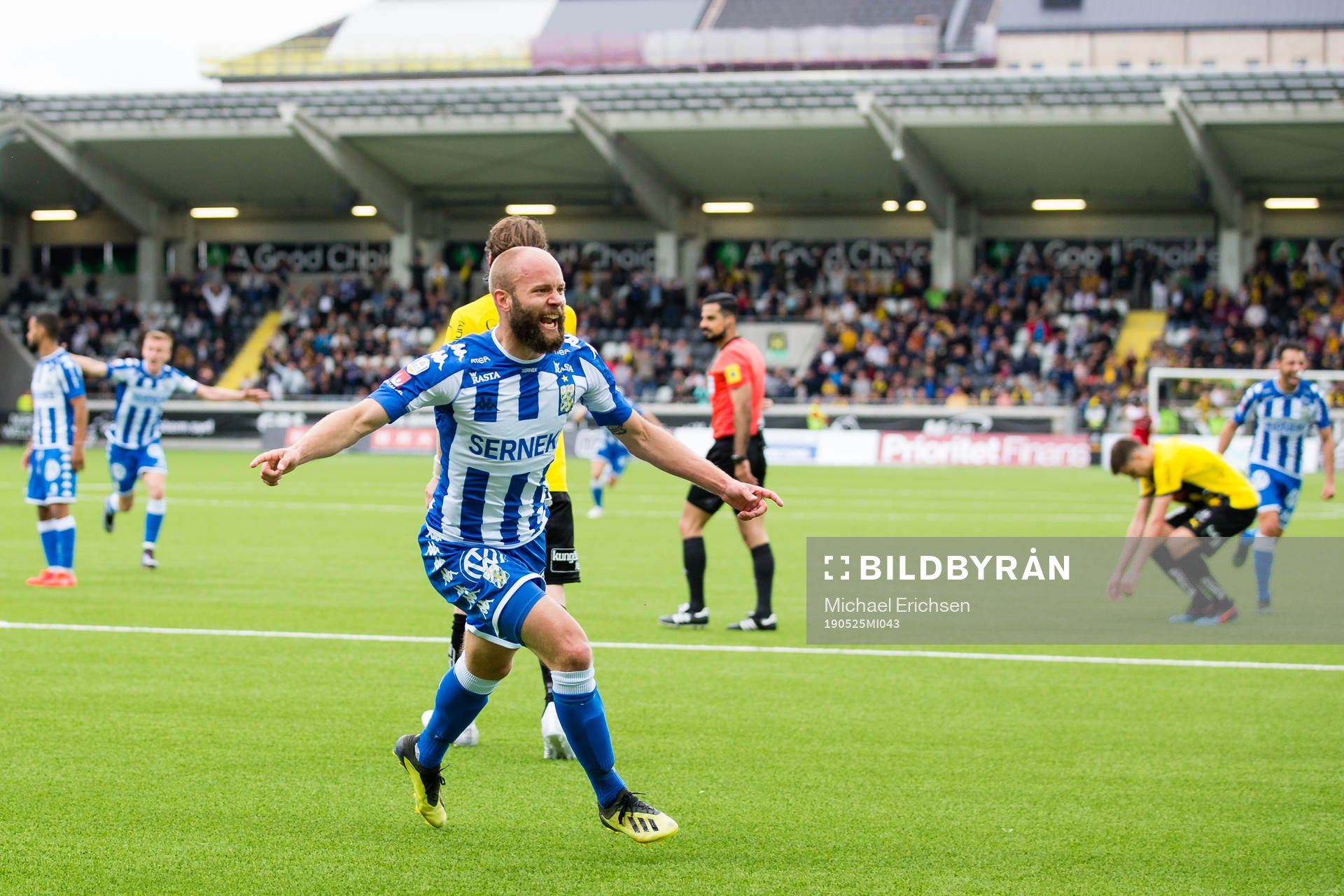 IFK Göteborgs Robin Söder jublar med lagkamrater
