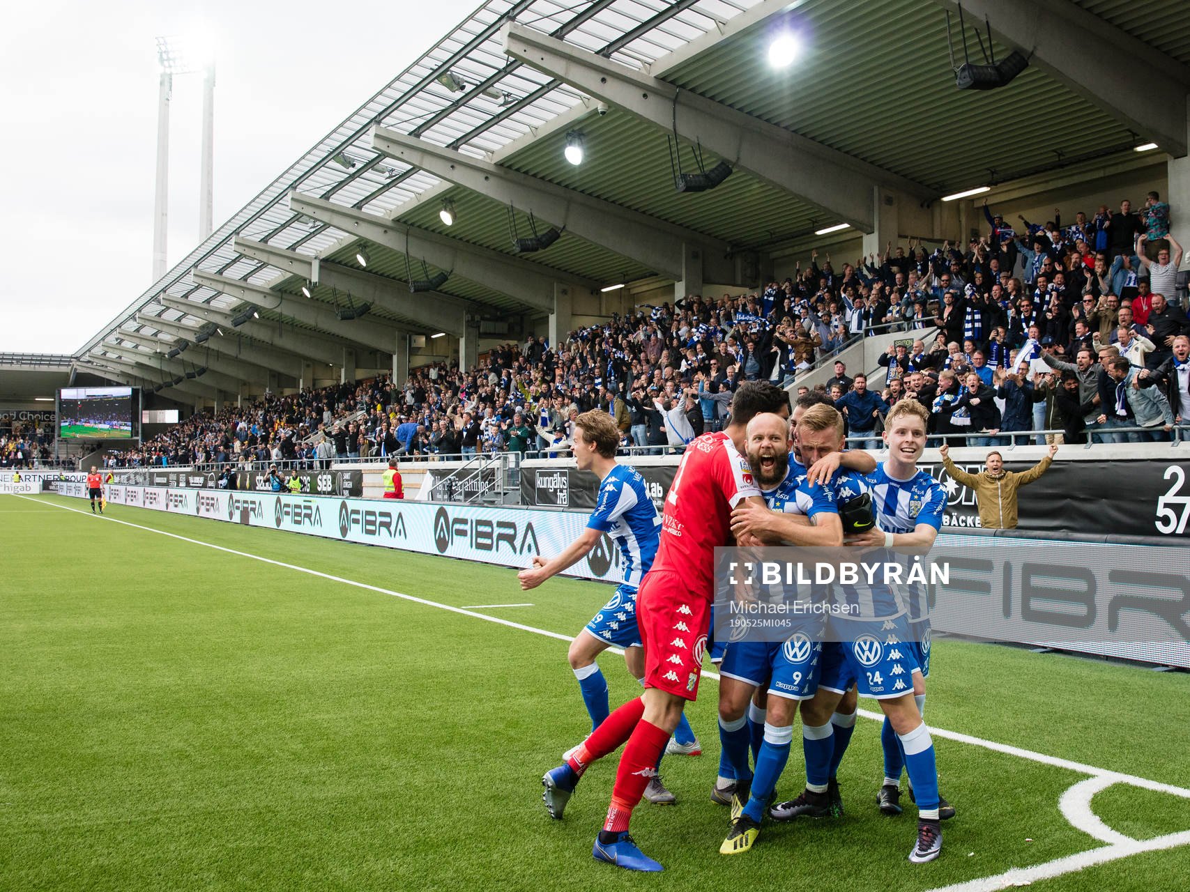 IFK Göteborgs Robin Söder jublar med lagkamrater
