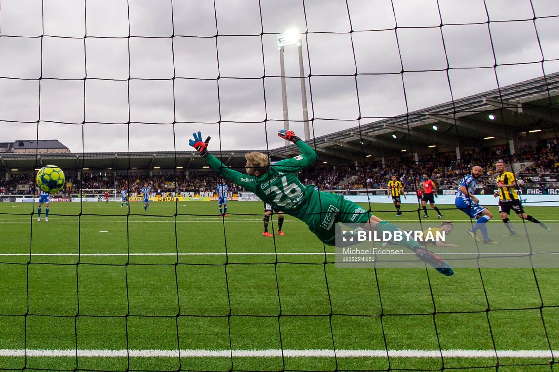 IFK Göteborgs Robin Söder nickar in avgörande 1-2 målet