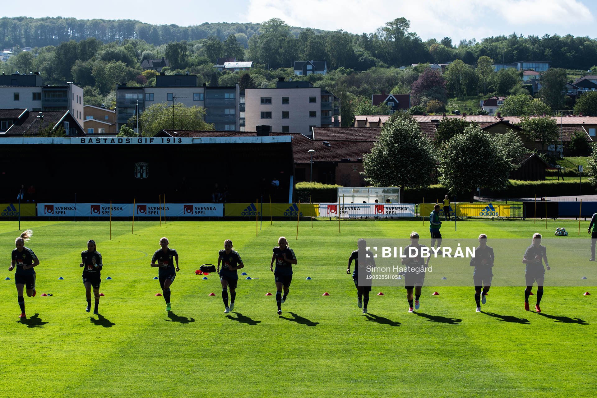 Silhouettes of players of Swedish women national football