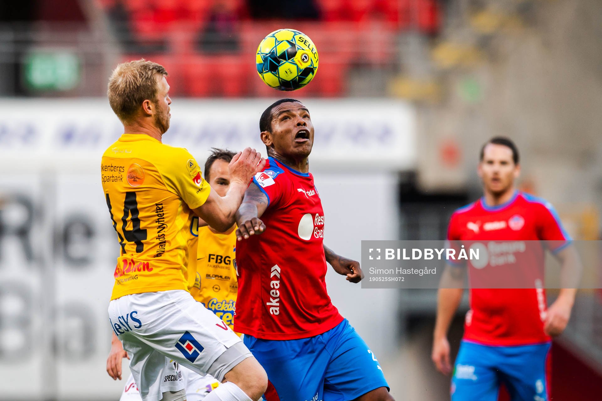 Falkenbergs Per Karlsson och Helsingborgs Wanderson do Carmo