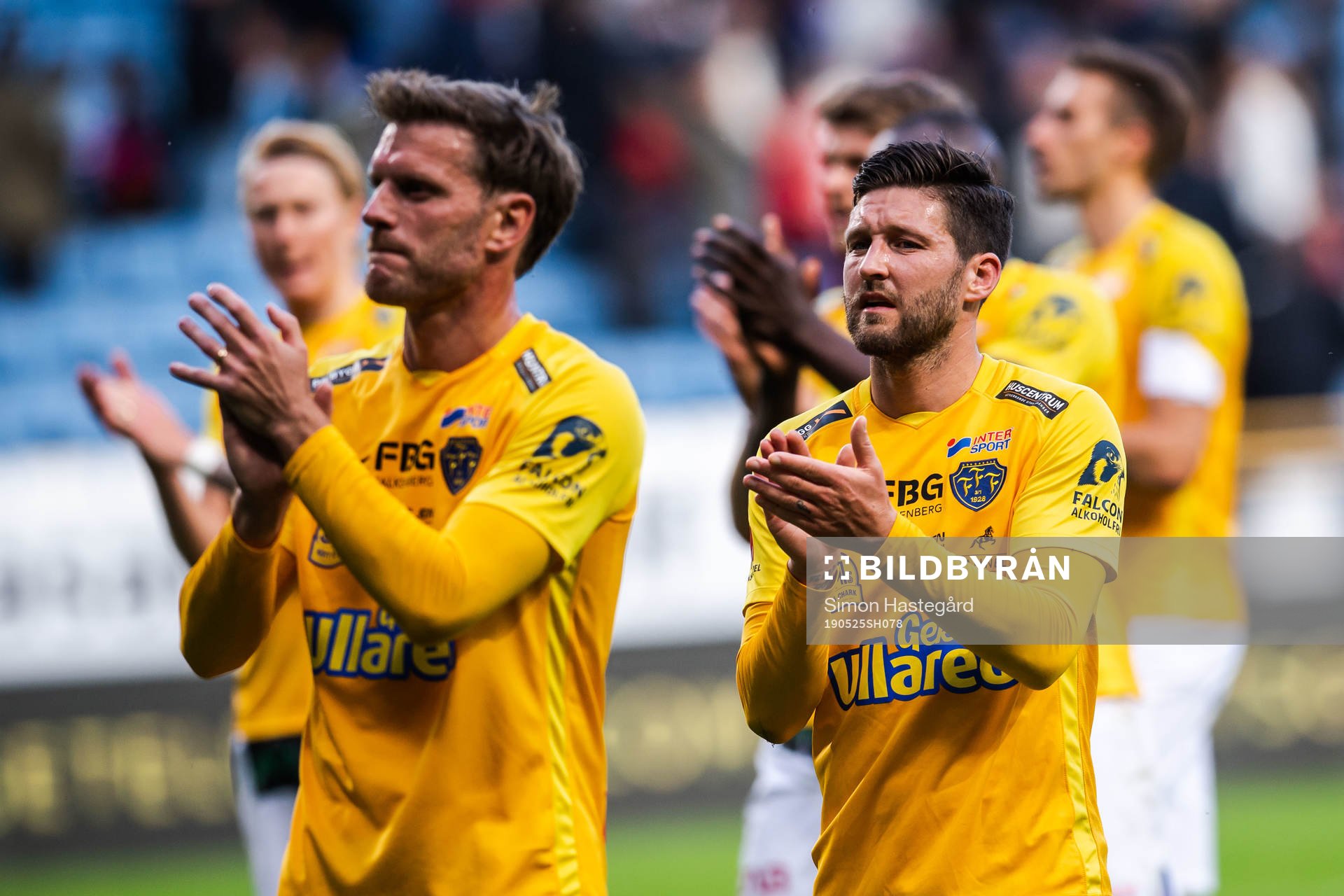 Falkenbergs spelare tackar publiken