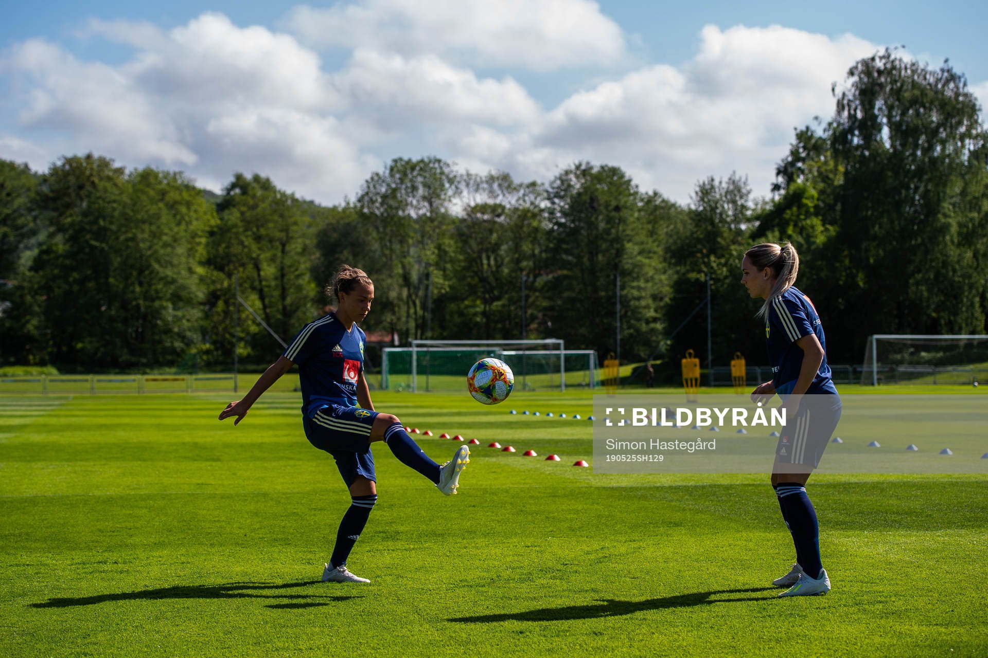 Julia Zigiotti Olme and Elin Rubensson of Swedish women