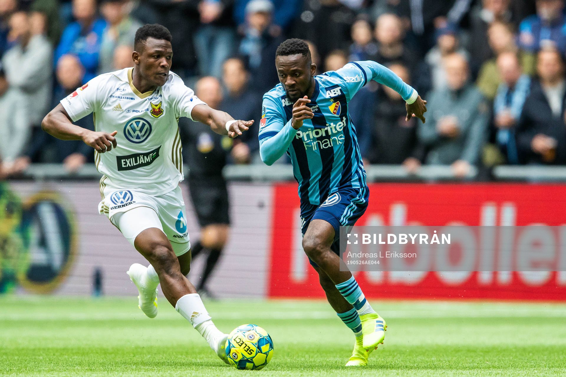 Östersunds Alhaji Gero och Djurgårdens Mohamed Buya Turay