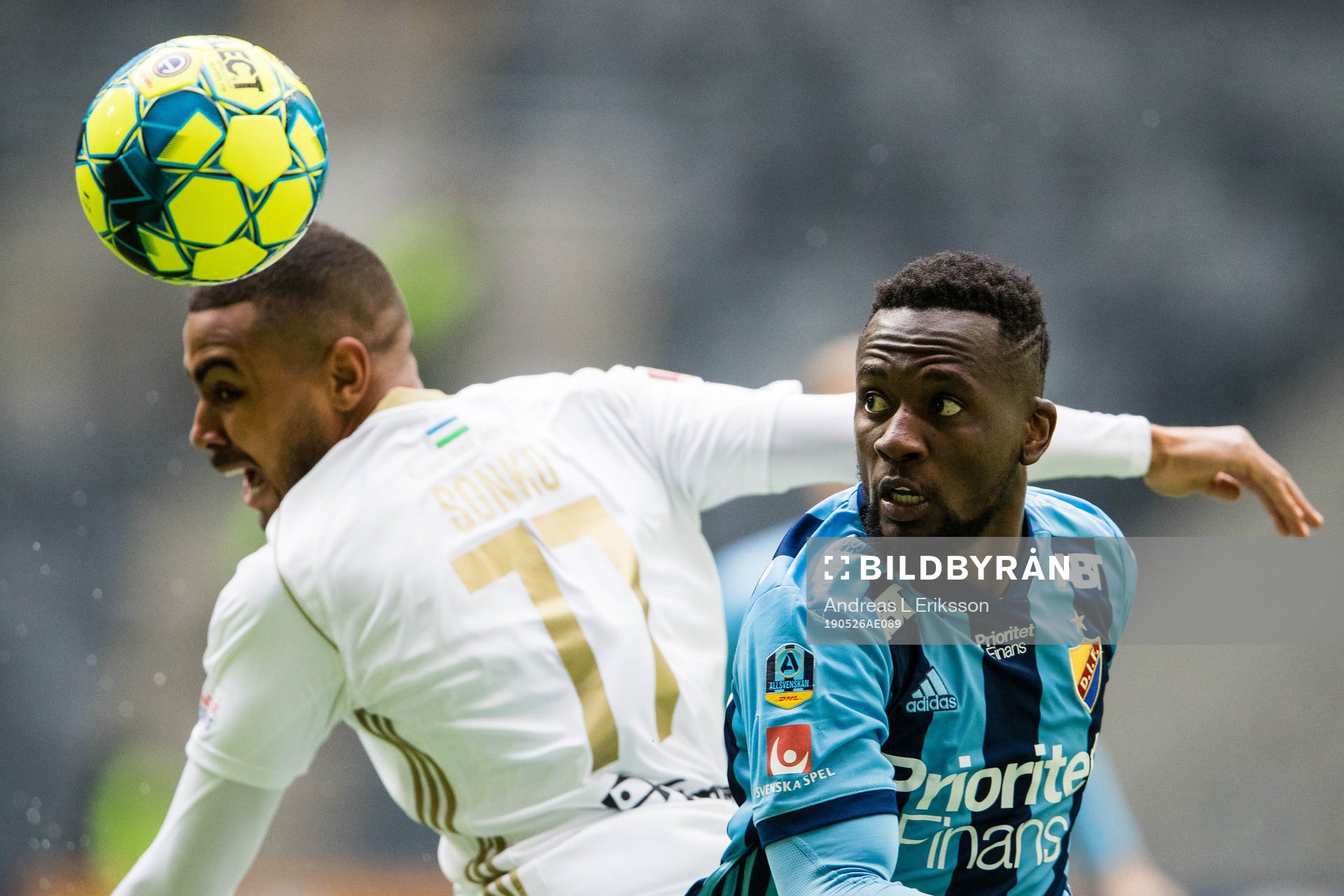 Östersunds Noah Sonko Sundberg och Djurgårdens Mohamed