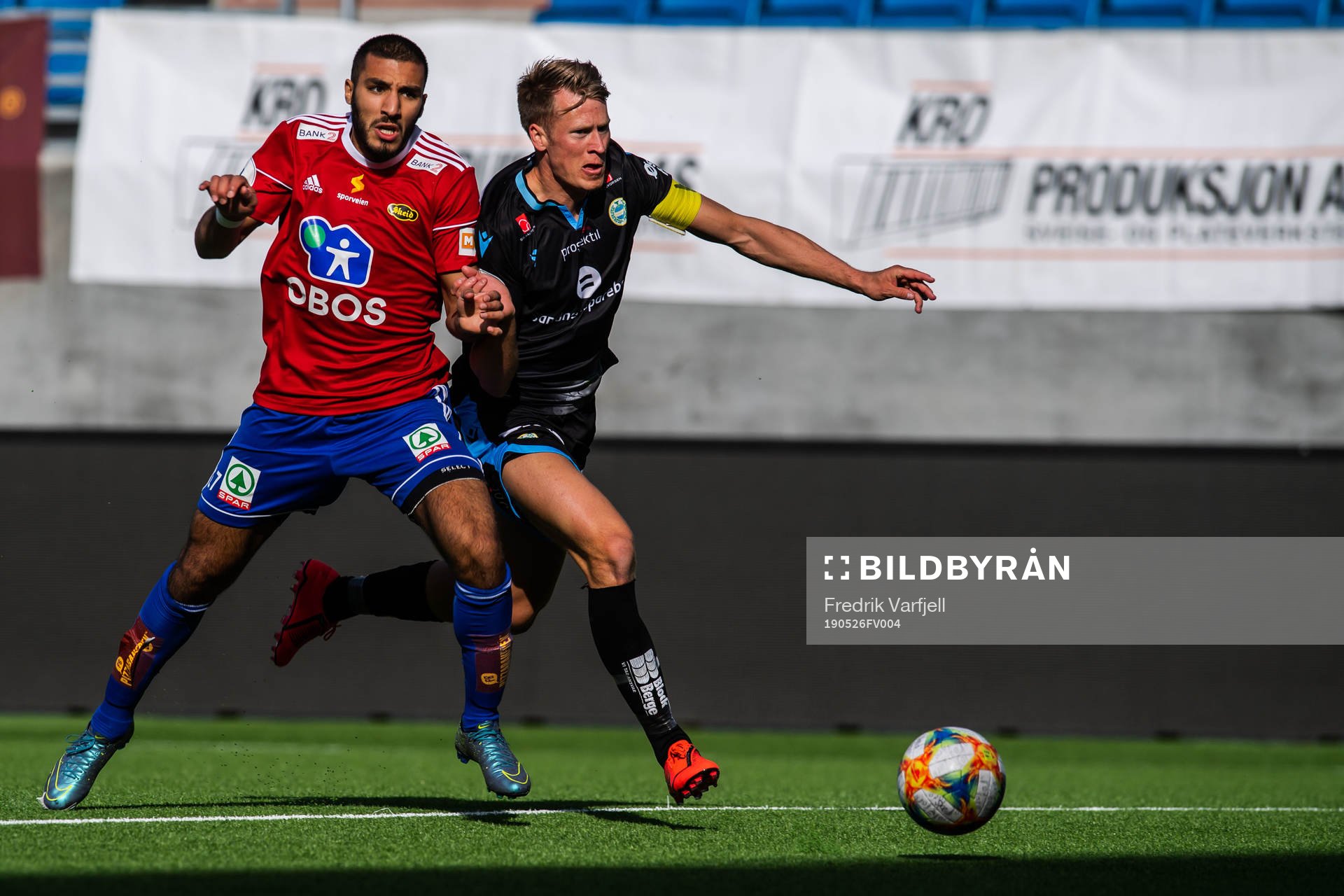 Ayoub Aleesami of Skeid and Kent Håvard Eriksen of Sandnes