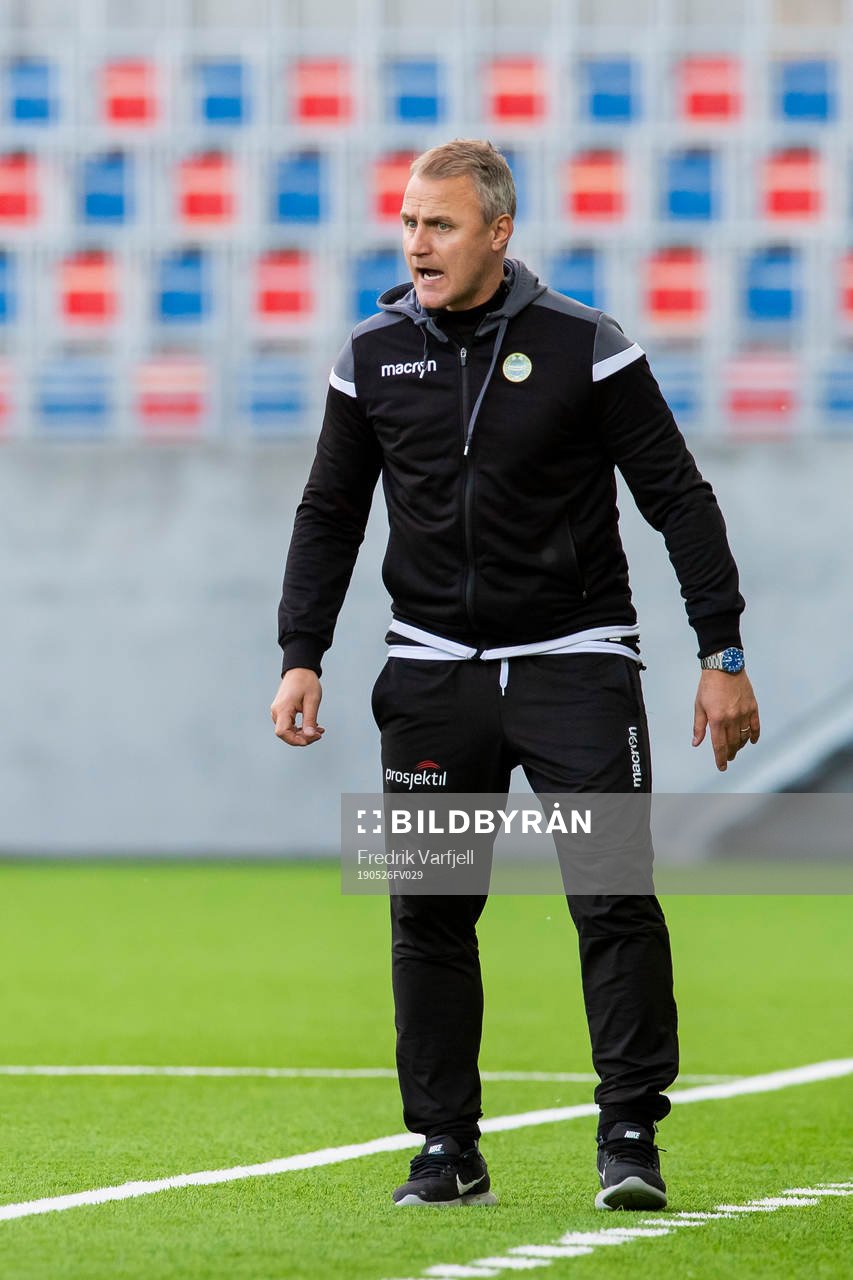 Bengt Sæternes, head coach of Sandnes Ulf