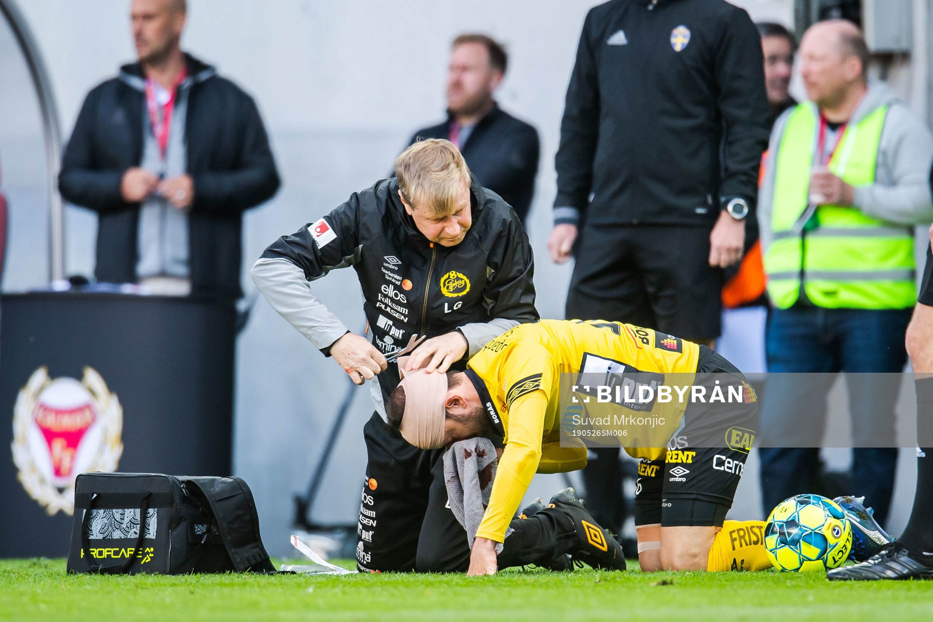 Elfsborgs Robert Gojani får vård
