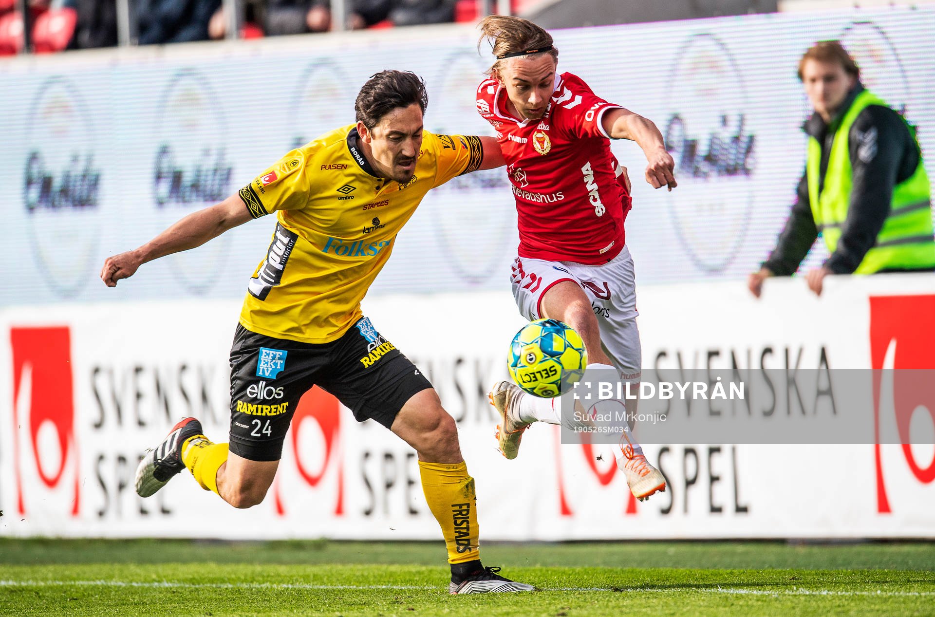 Kalmars Isak Magnusson och Elfsborgs Stefan Ishizaki