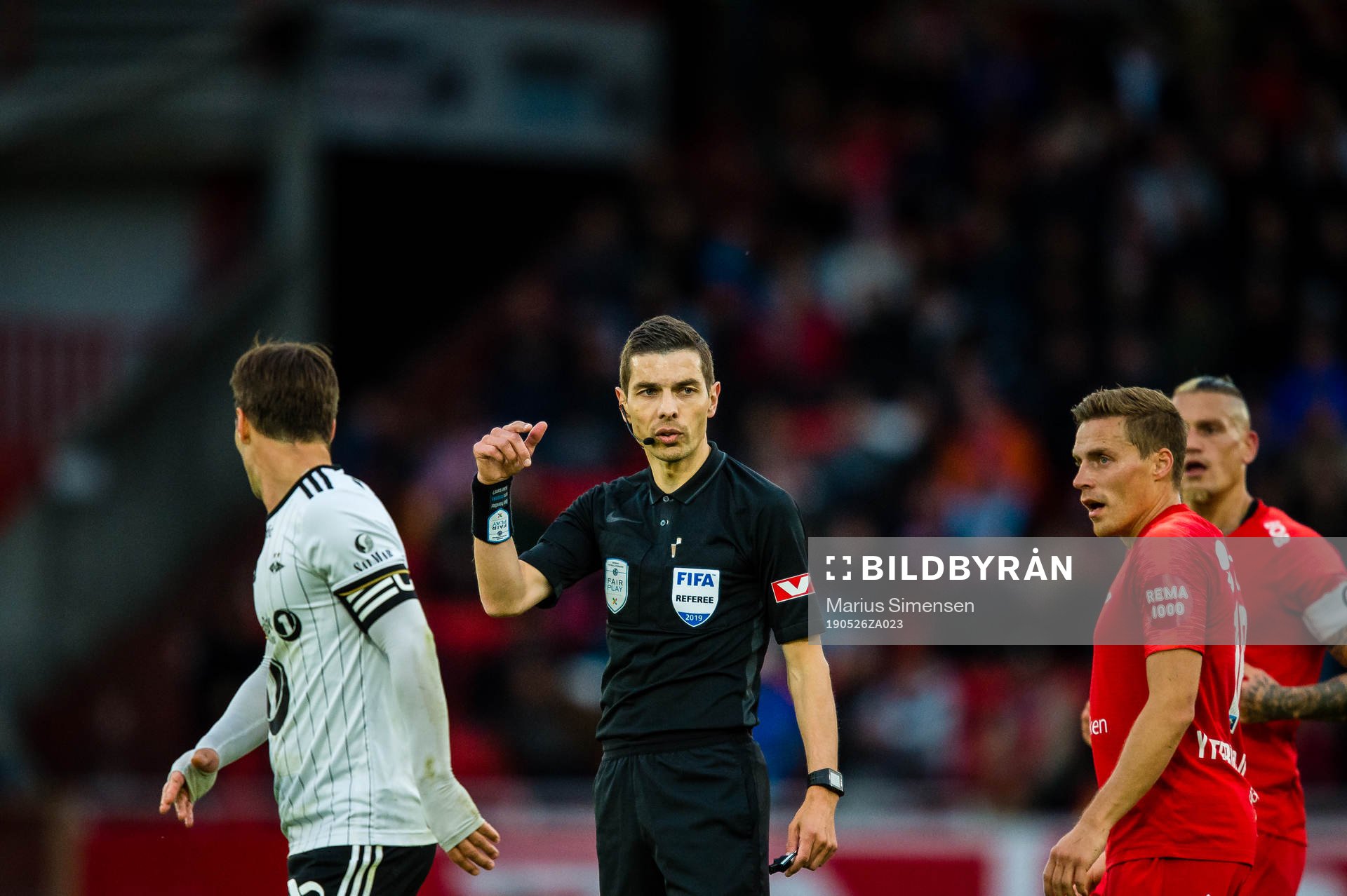 Tore Hansen, referee