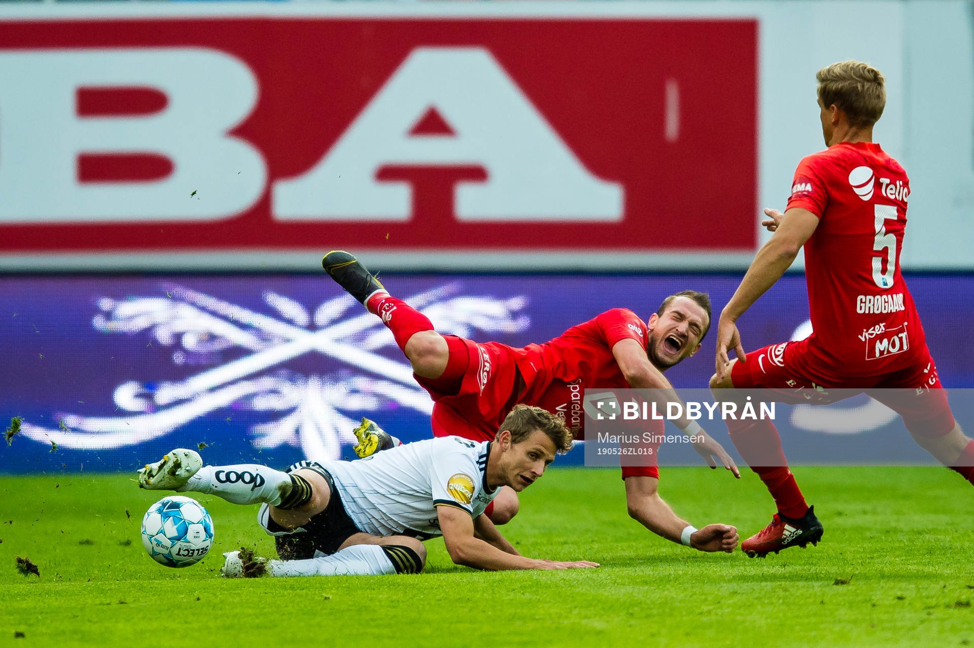 Vegar Eggen Hedenstad of Rosenborg and Veton Berisha of