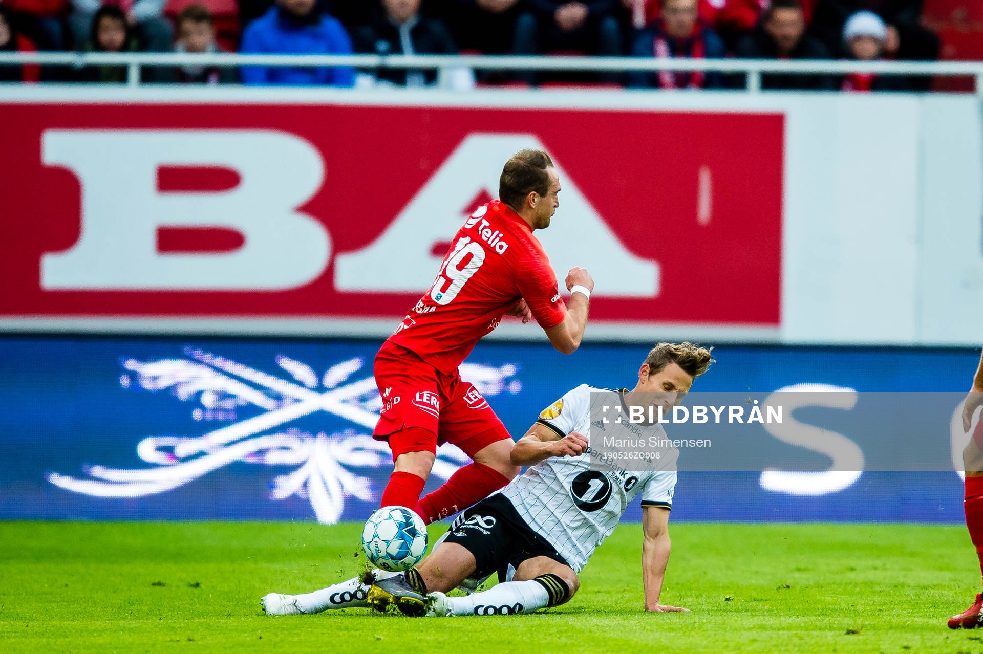 Veton Berisha of Brann and Vegar Eggen Hedenstad of