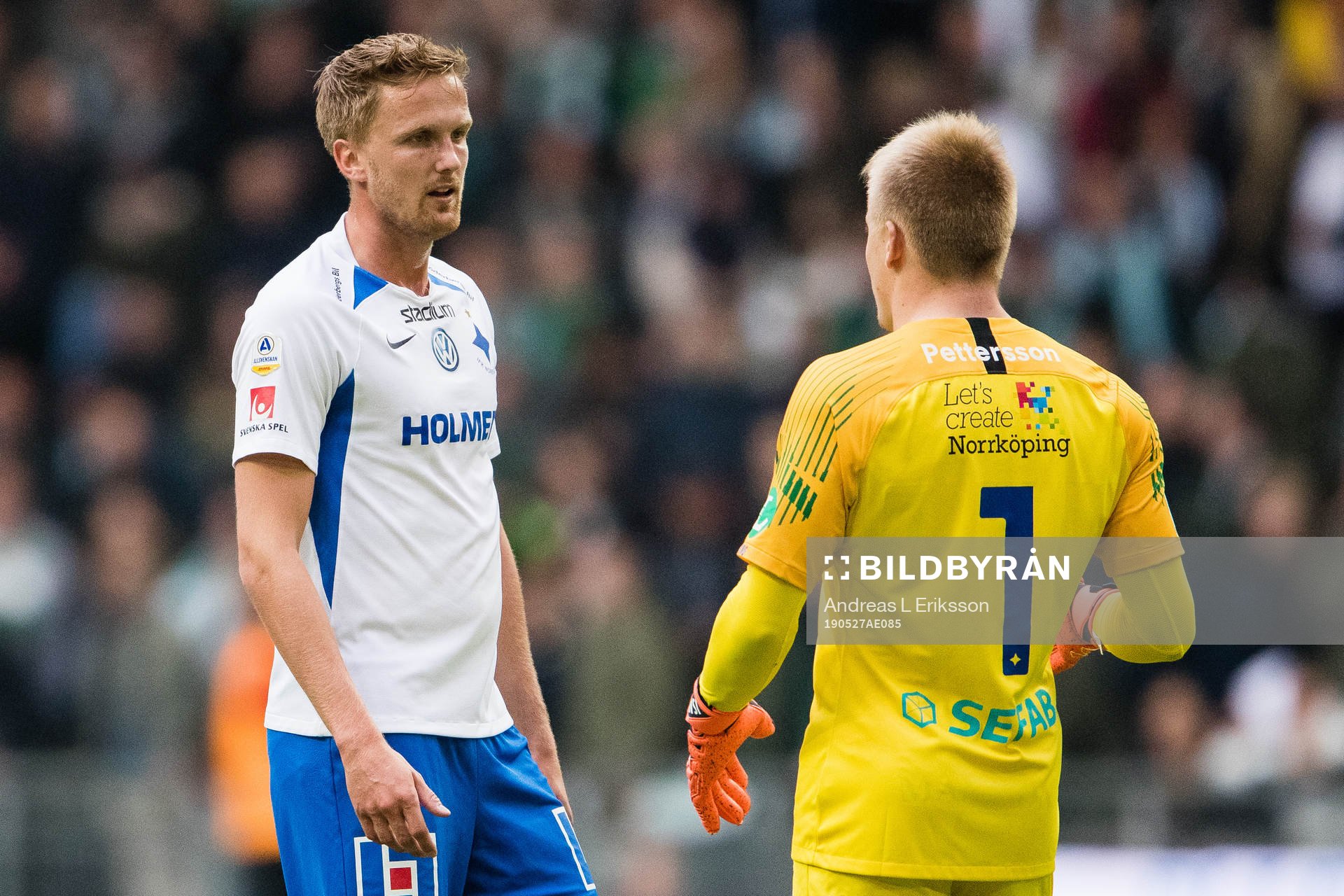 IFK Norrköpings Kasper Larsen och målvakt Isak Pettersson