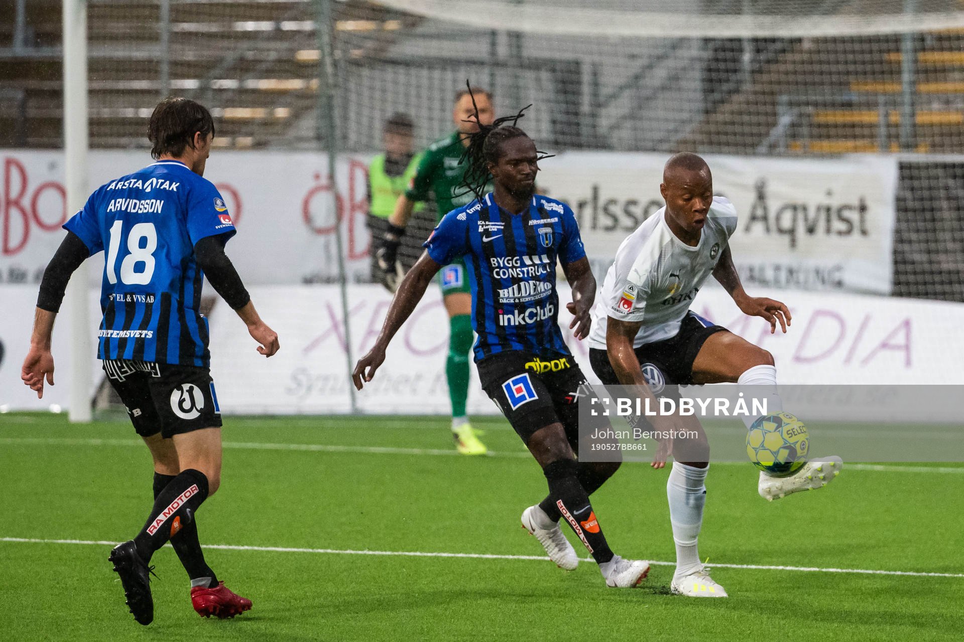 Sirius Kebba Ceesay och Örebros Carlos Strandberg