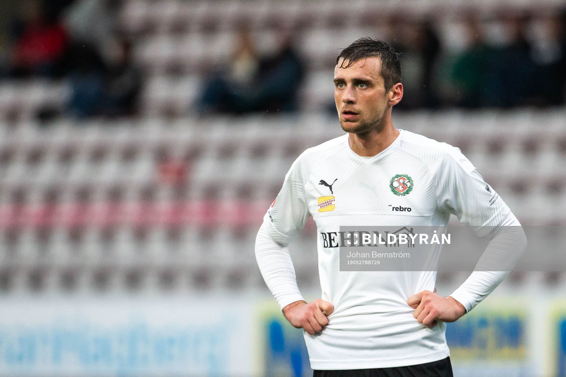 Örebros Filip Rogic deppar