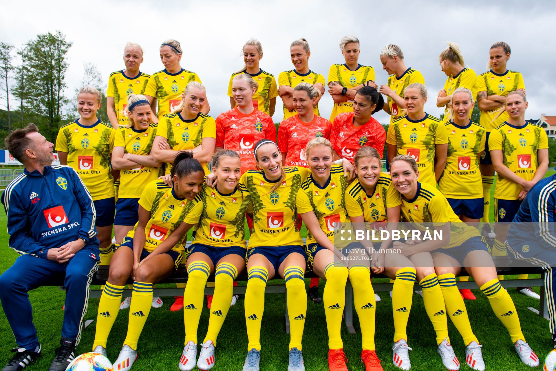Players prepare for team photo shoot with Players and coaching staff of the Swedish women's national football team on May 27, 2019 in Båstad.