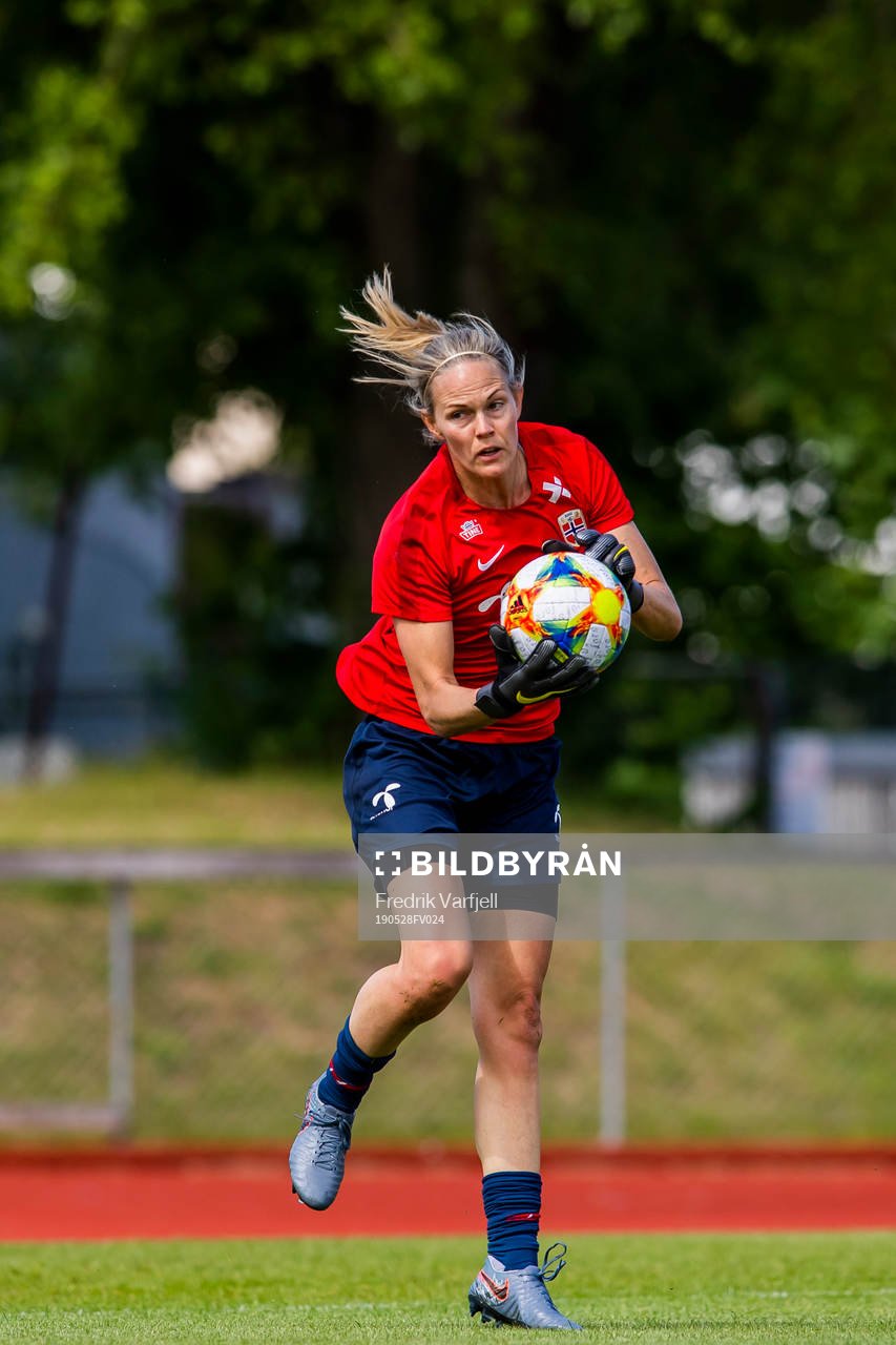 Goalkeeper Ingrid Hjelmseth of Norway during a training session on May 28 in Moss. 