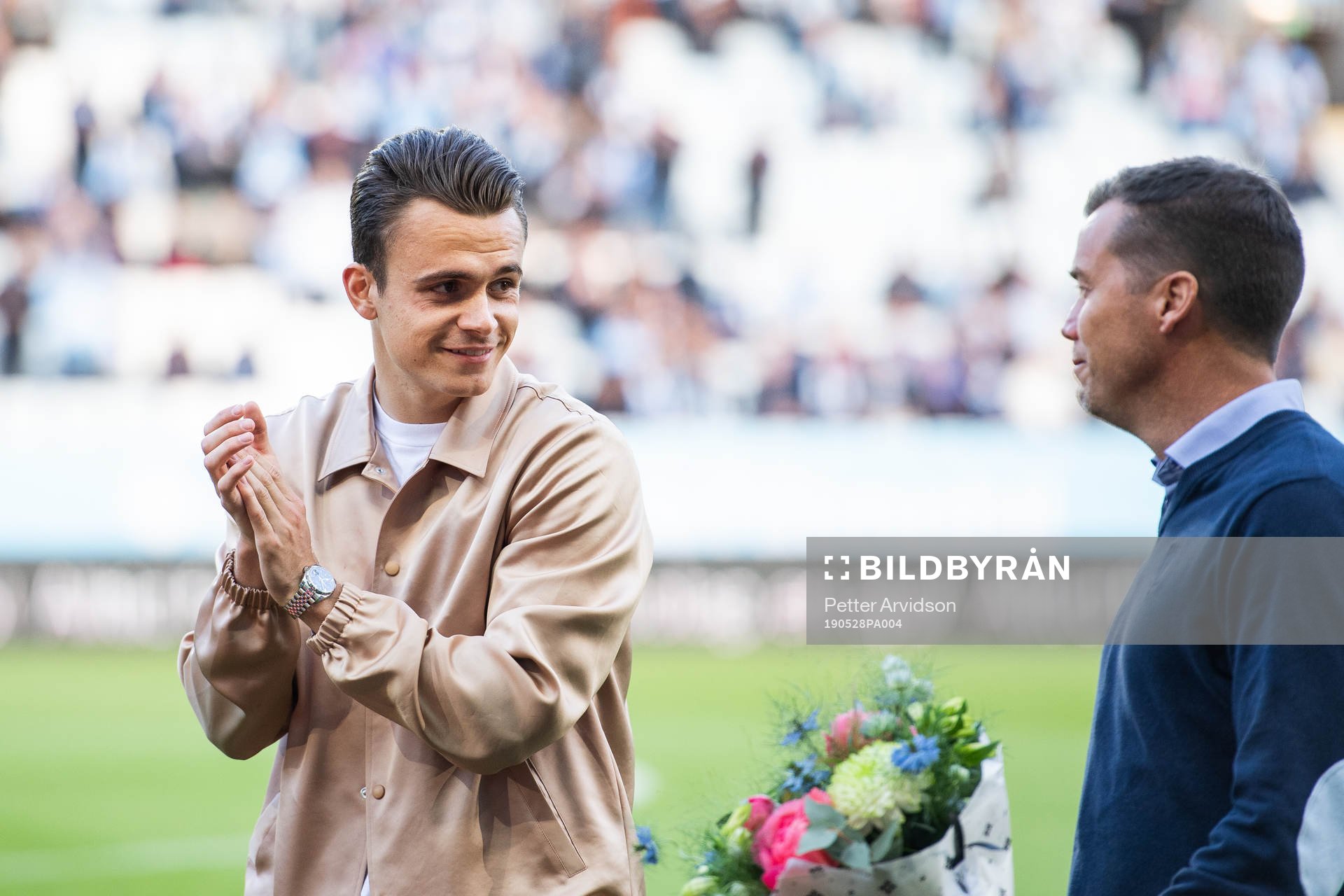 Malmö FFs Andreas Vindheim avtackas och syns med sportchef